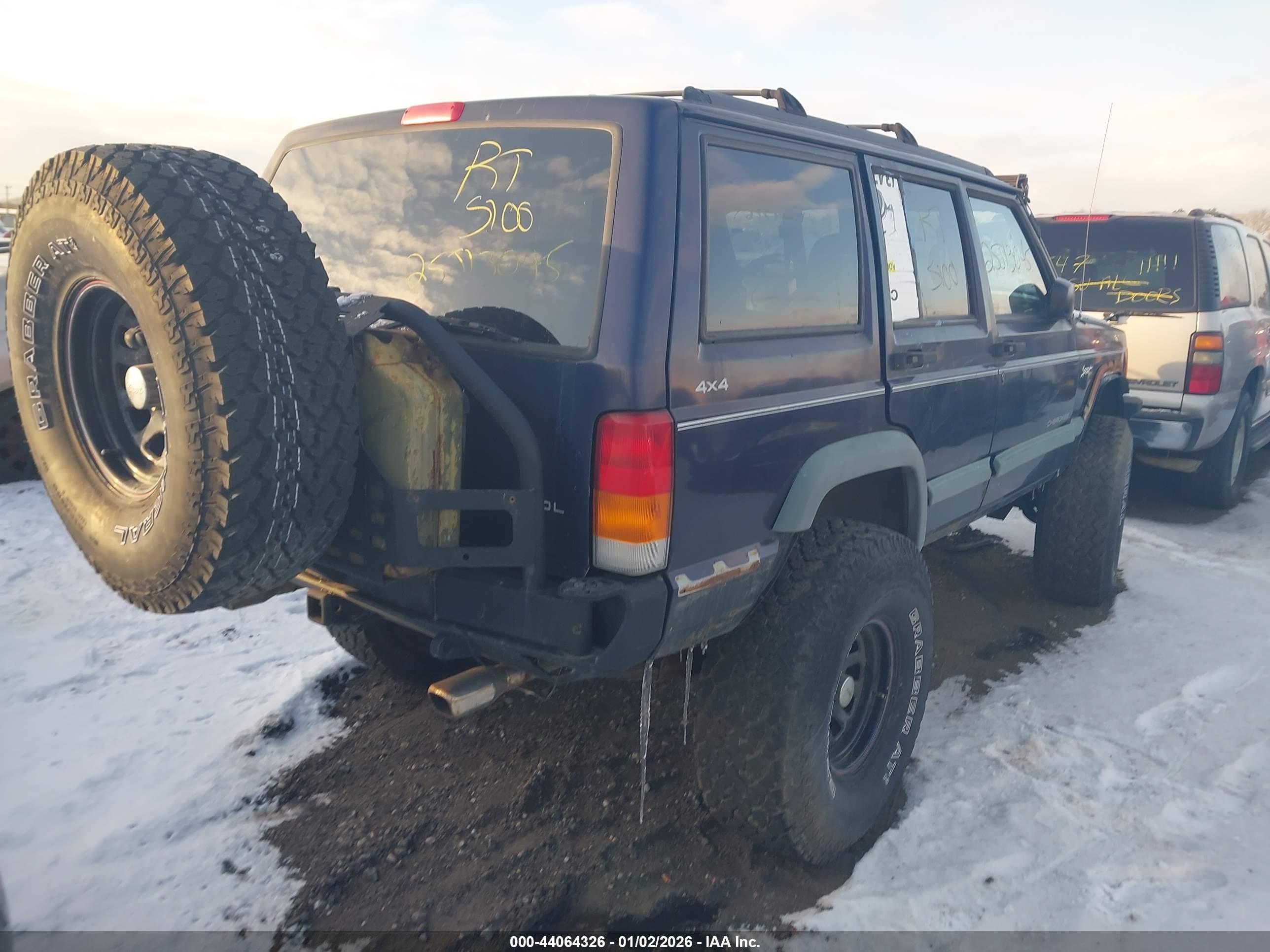 JEEP CHEROKEE image 4