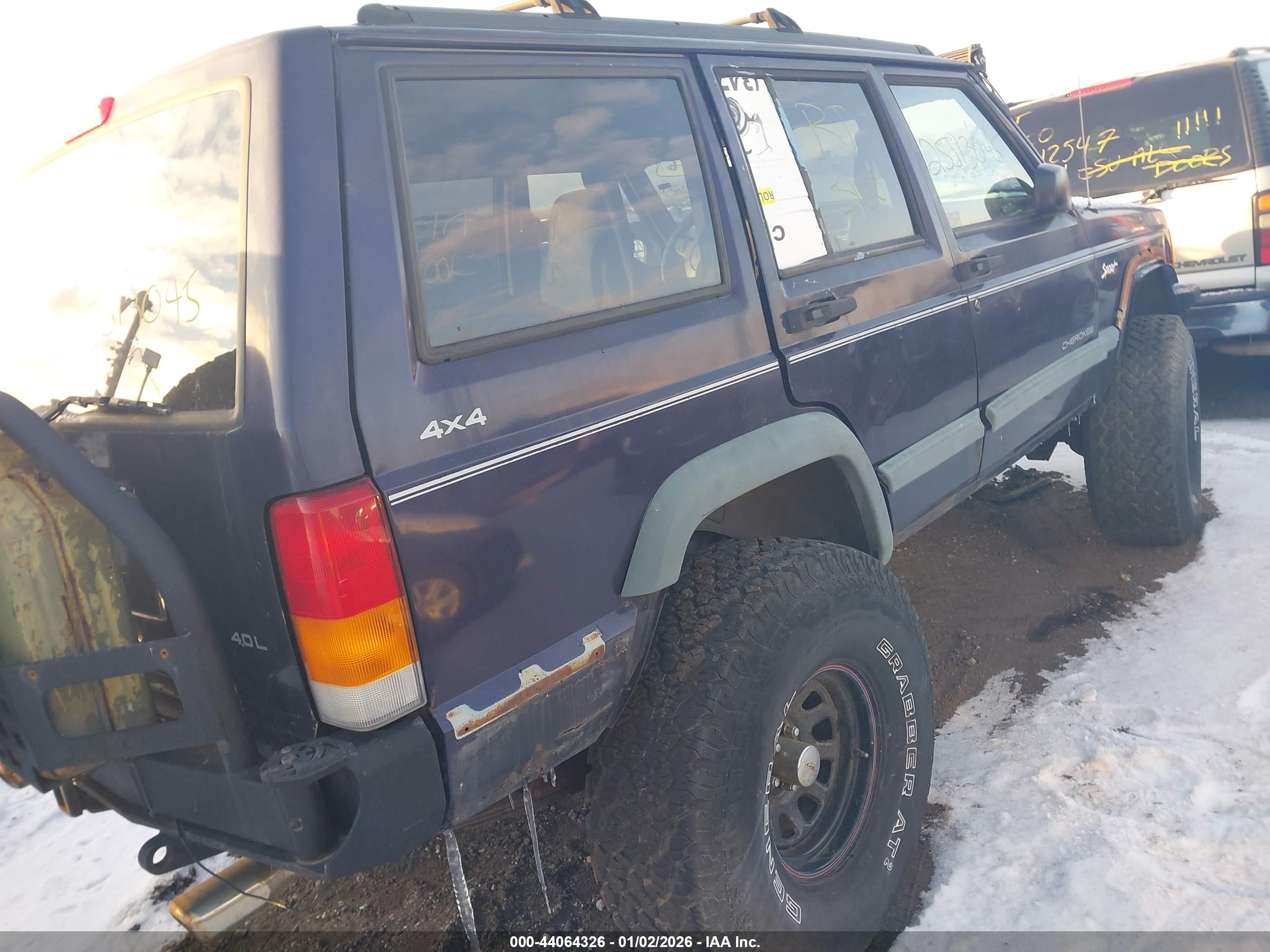 JEEP CHEROKEE image 6