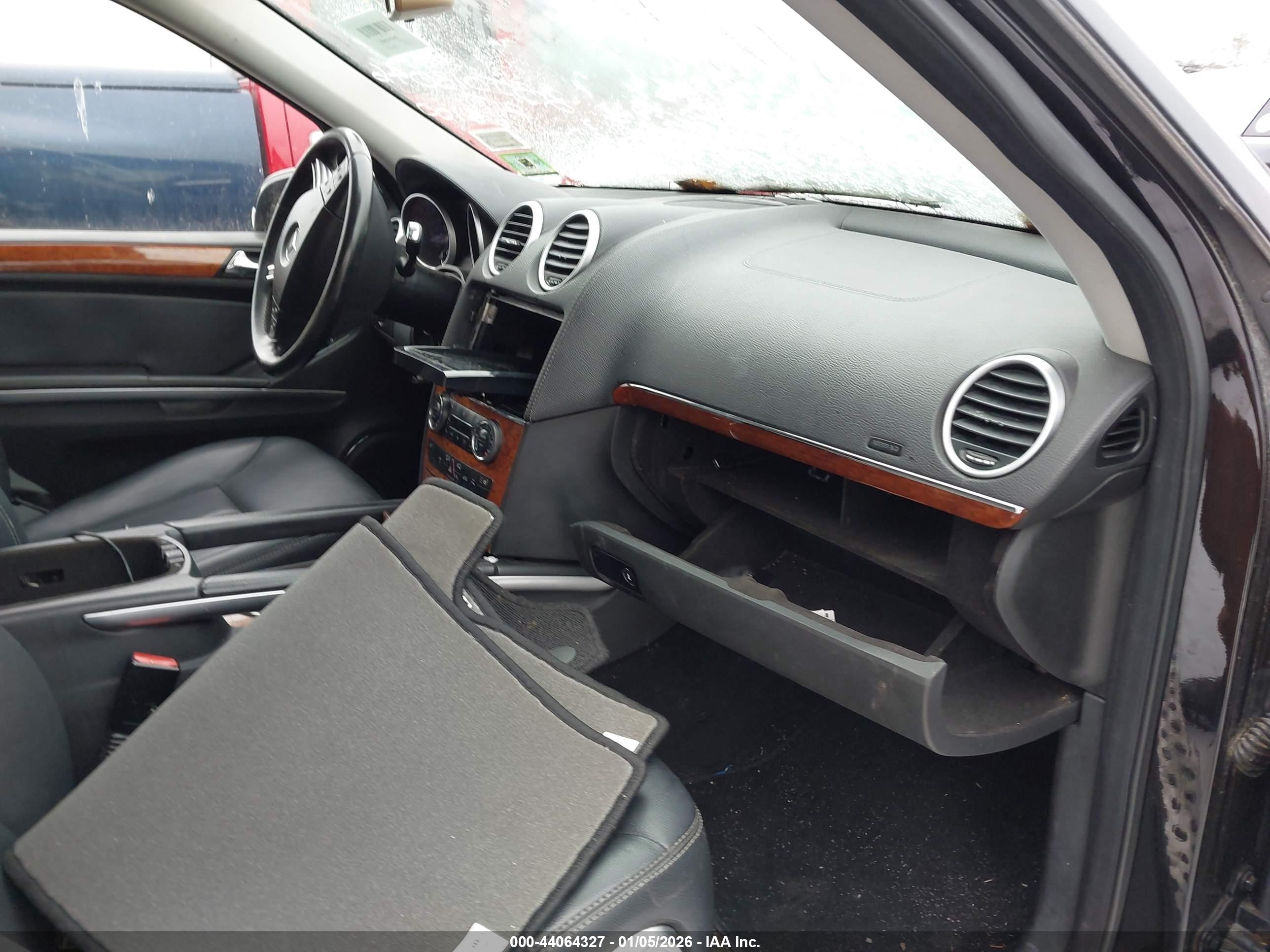 MERCEDES-BENZ GL image 5