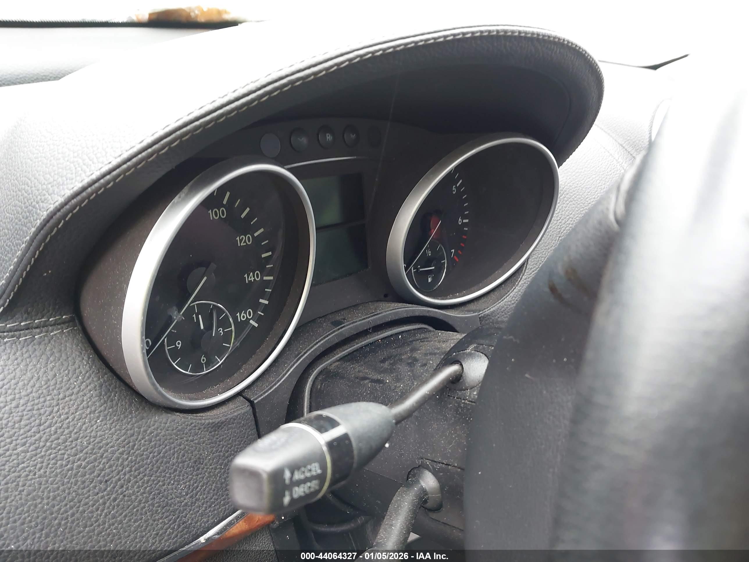MERCEDES-BENZ GL image 7