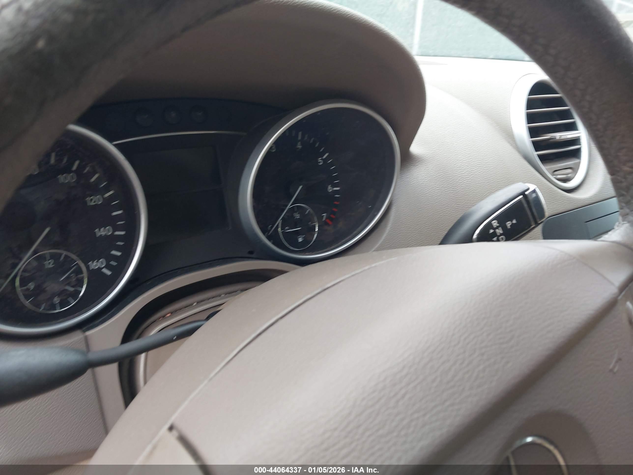MERCEDES-BENZ ML image 7