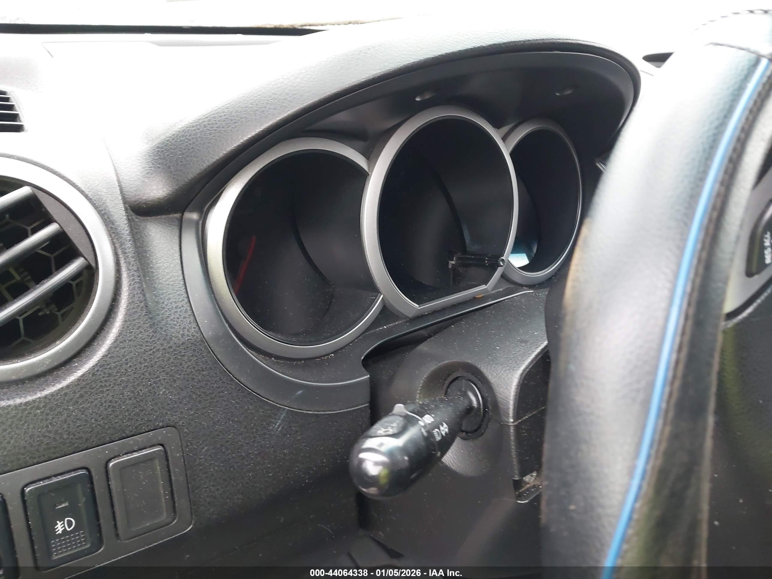 SUZUKI GRAND image 7