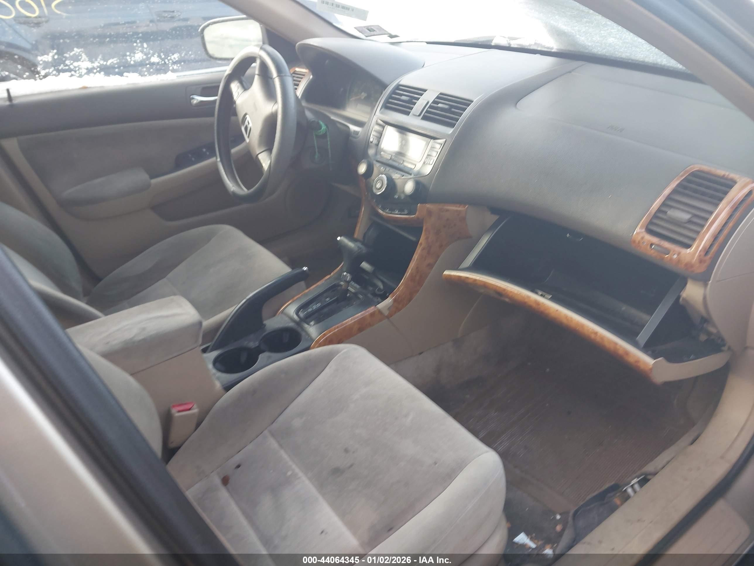 HONDA ACCORD image 5