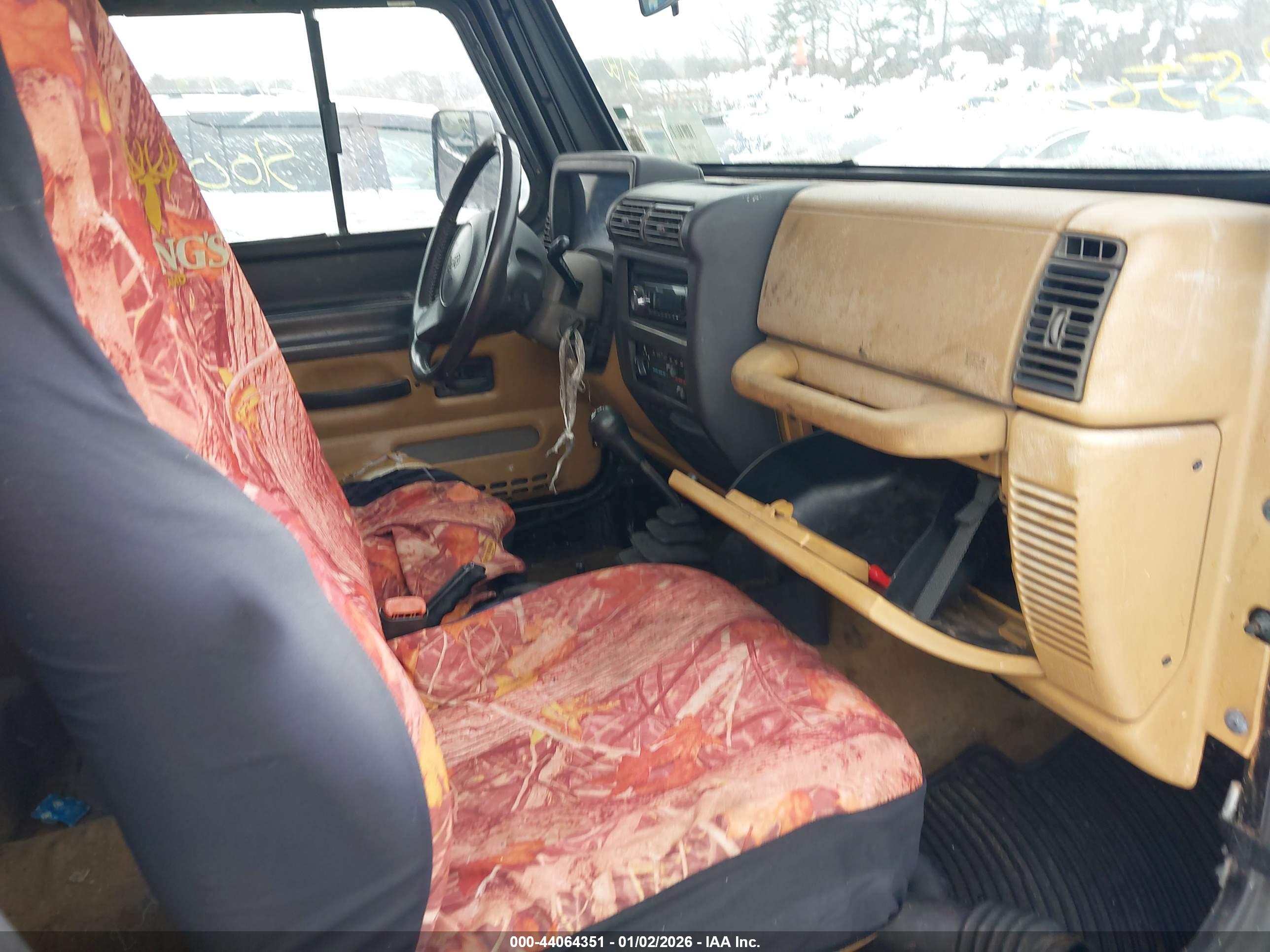 JEEP WRANGLER image 5