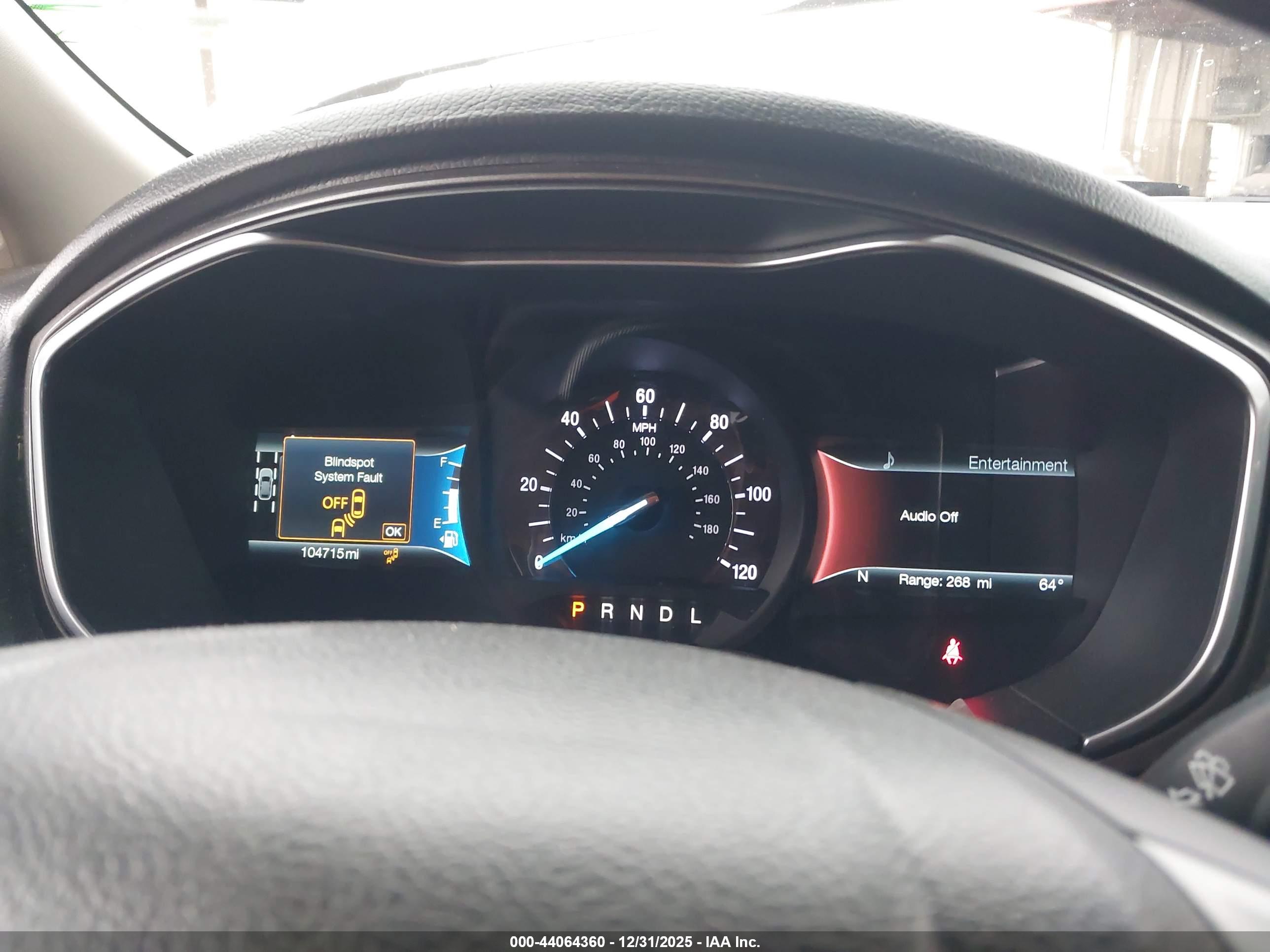 FORD FUSION image 7