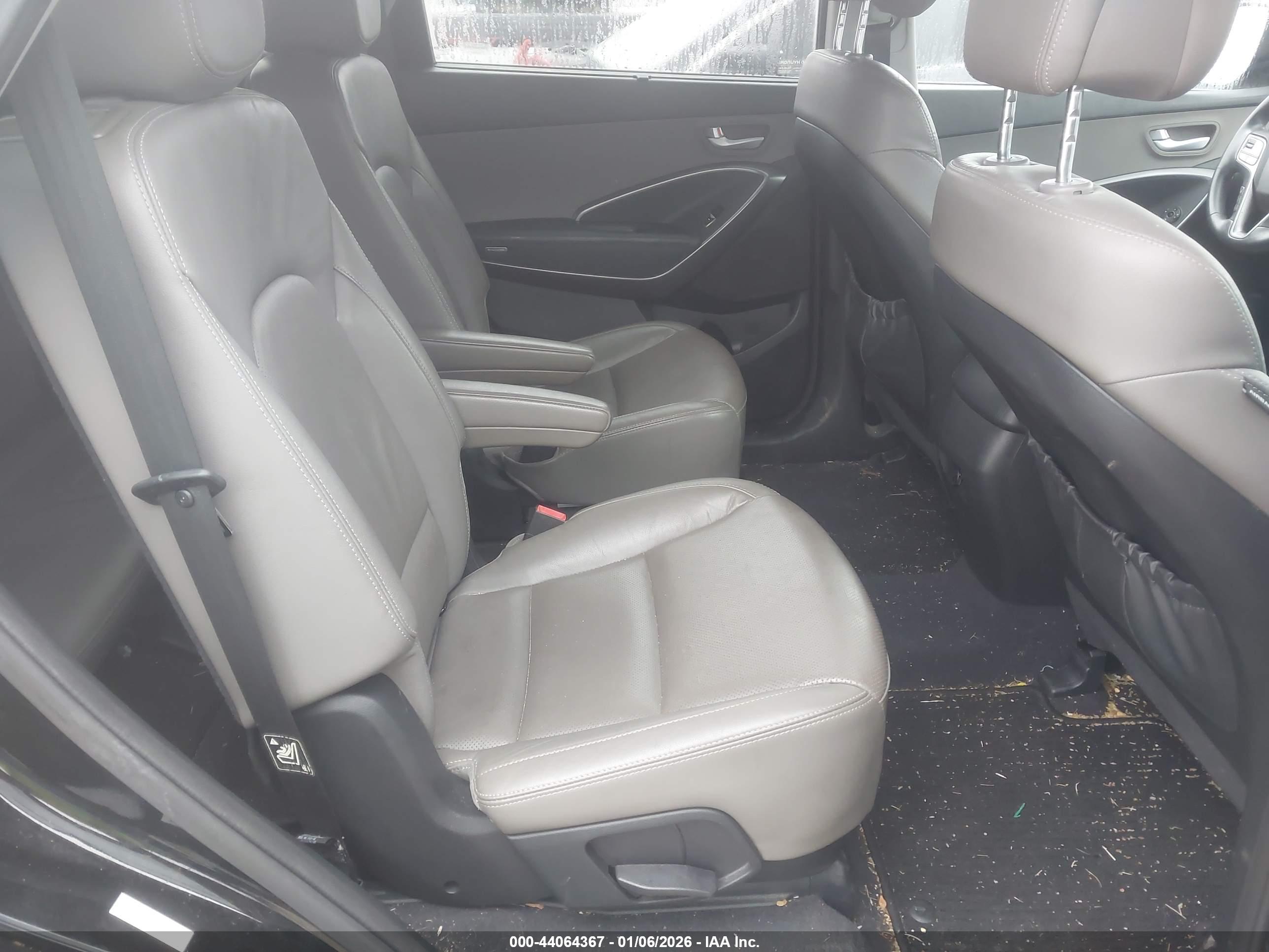 HYUNDAI SANTA image 8