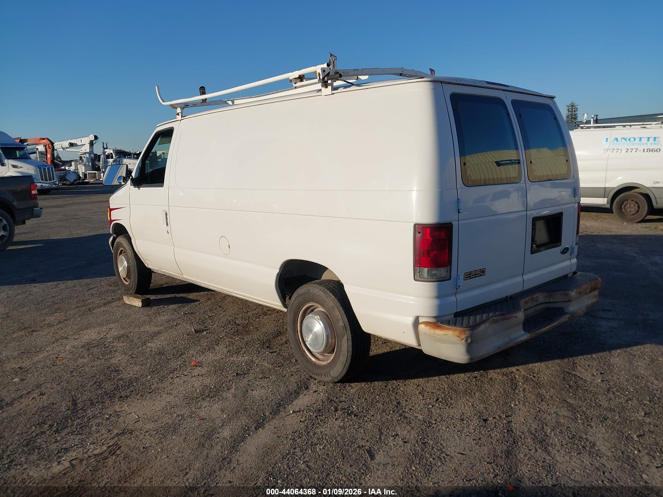 FORD E-250 image 3