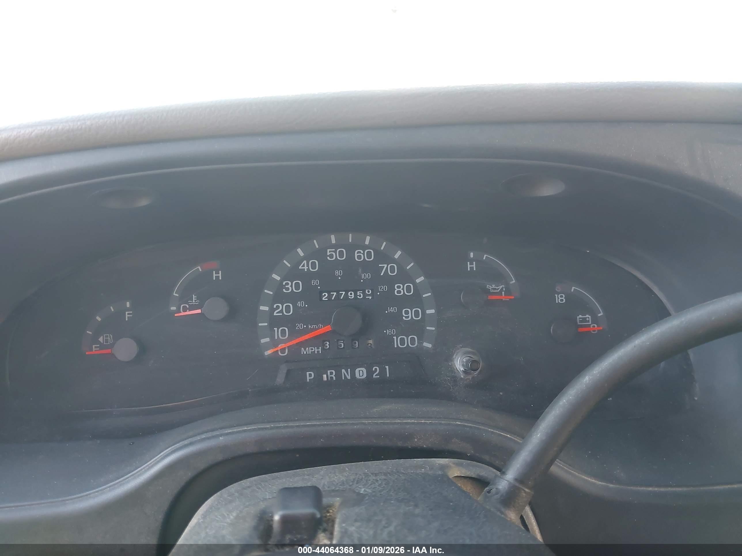 FORD E-250 image 7