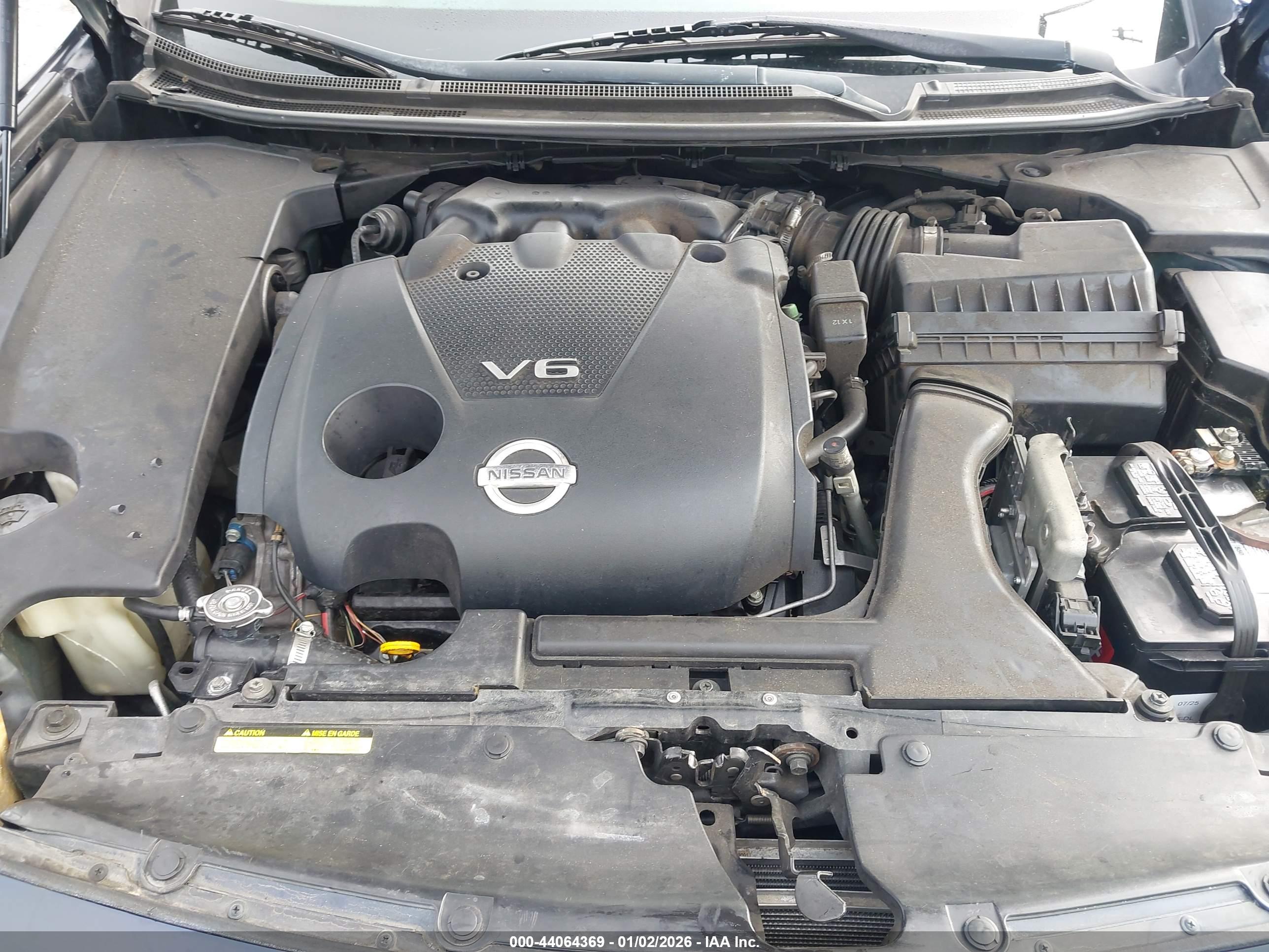 NISSAN MAXIMA image 10