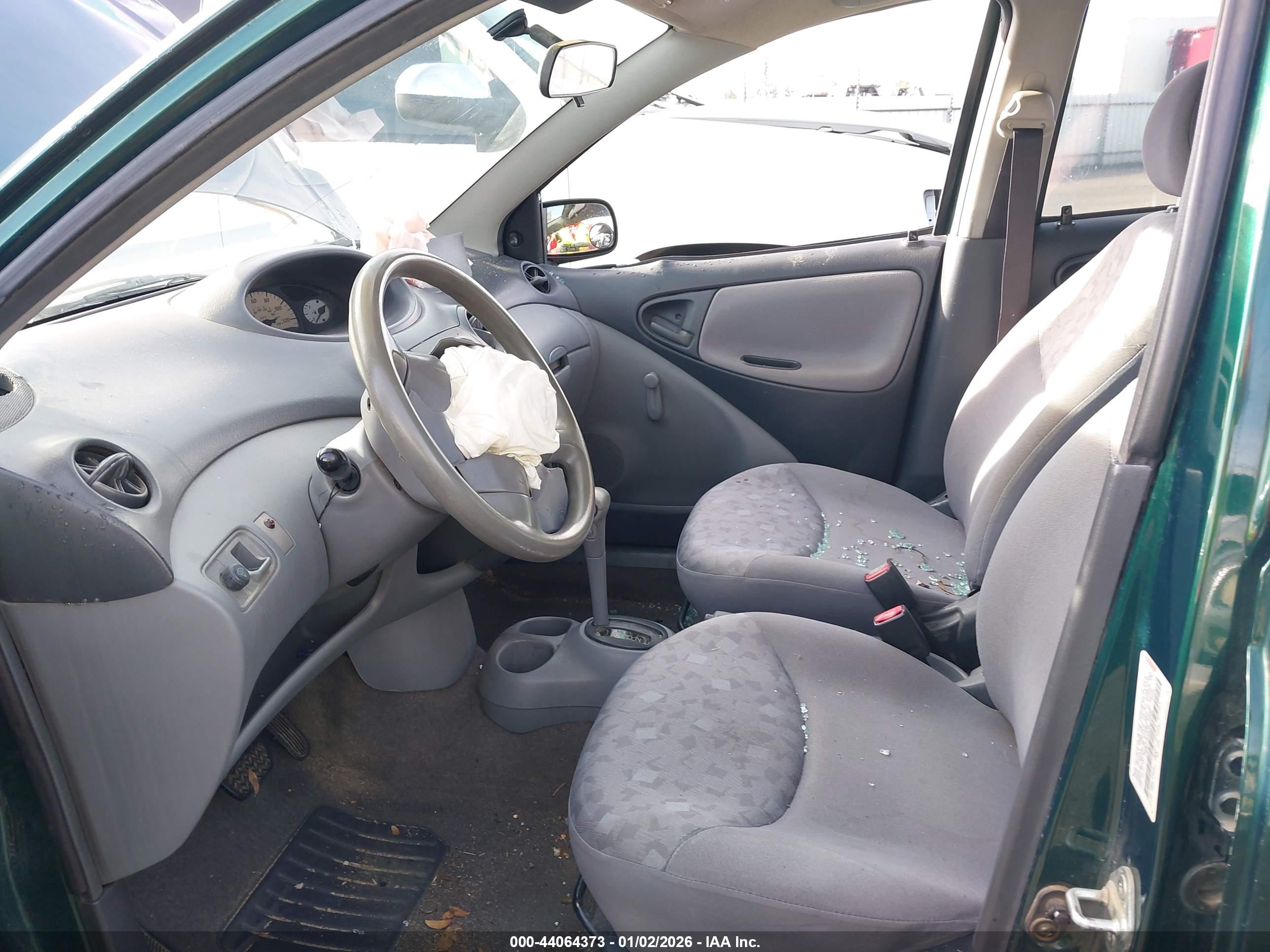 TOYOTA ECHO image 5