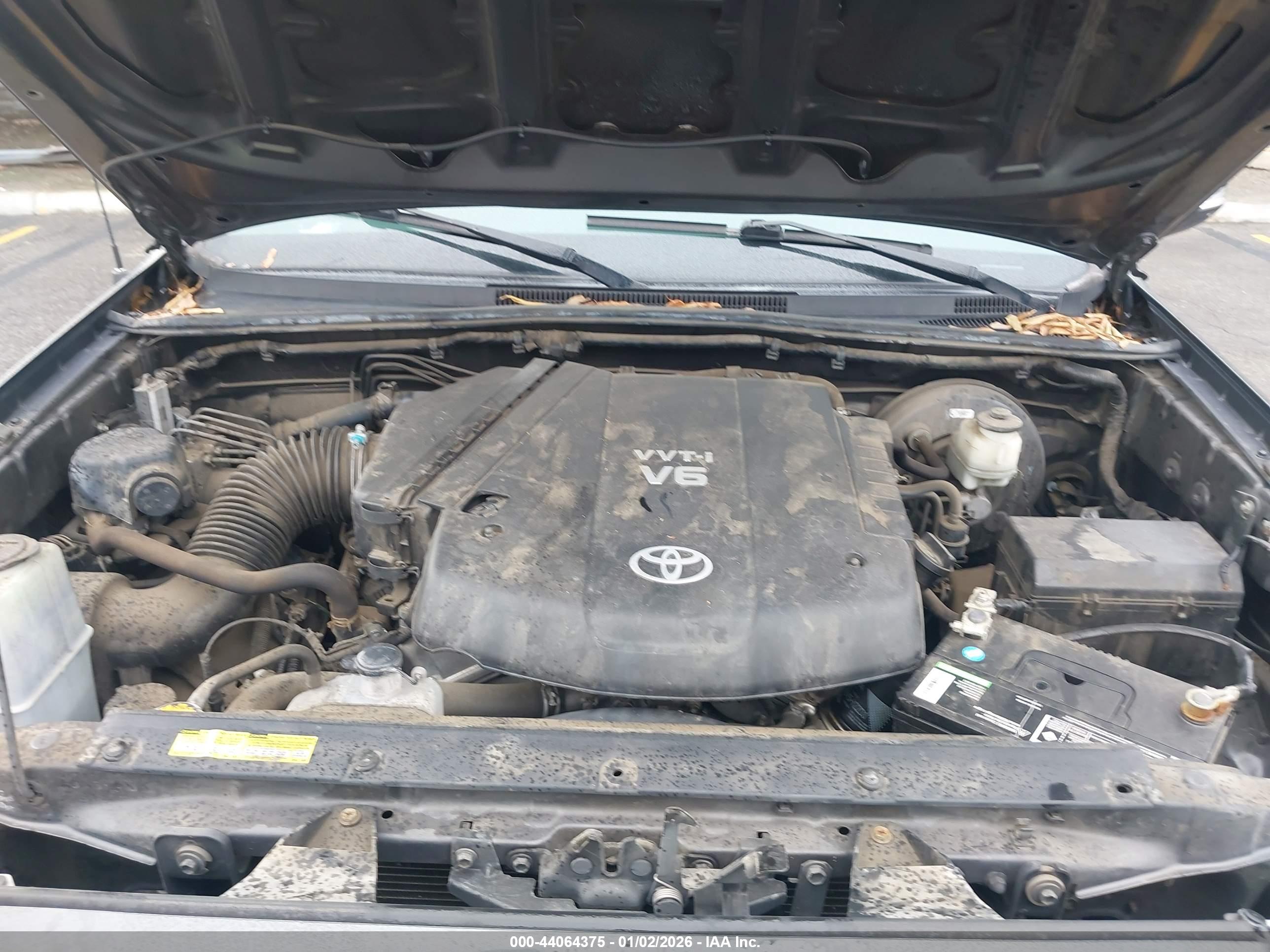 TOYOTA TACOMA image 10