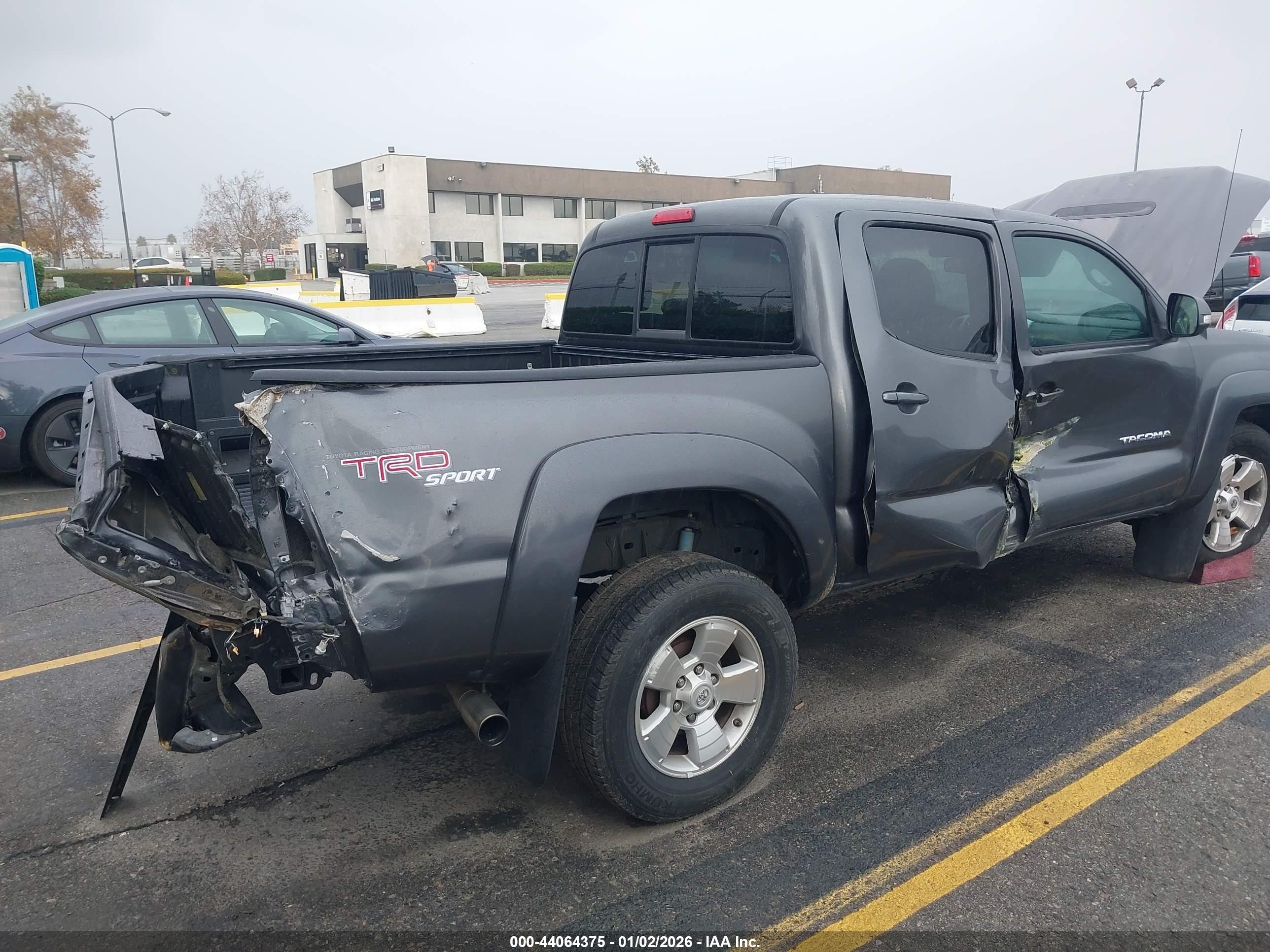 TOYOTA TACOMA image 6