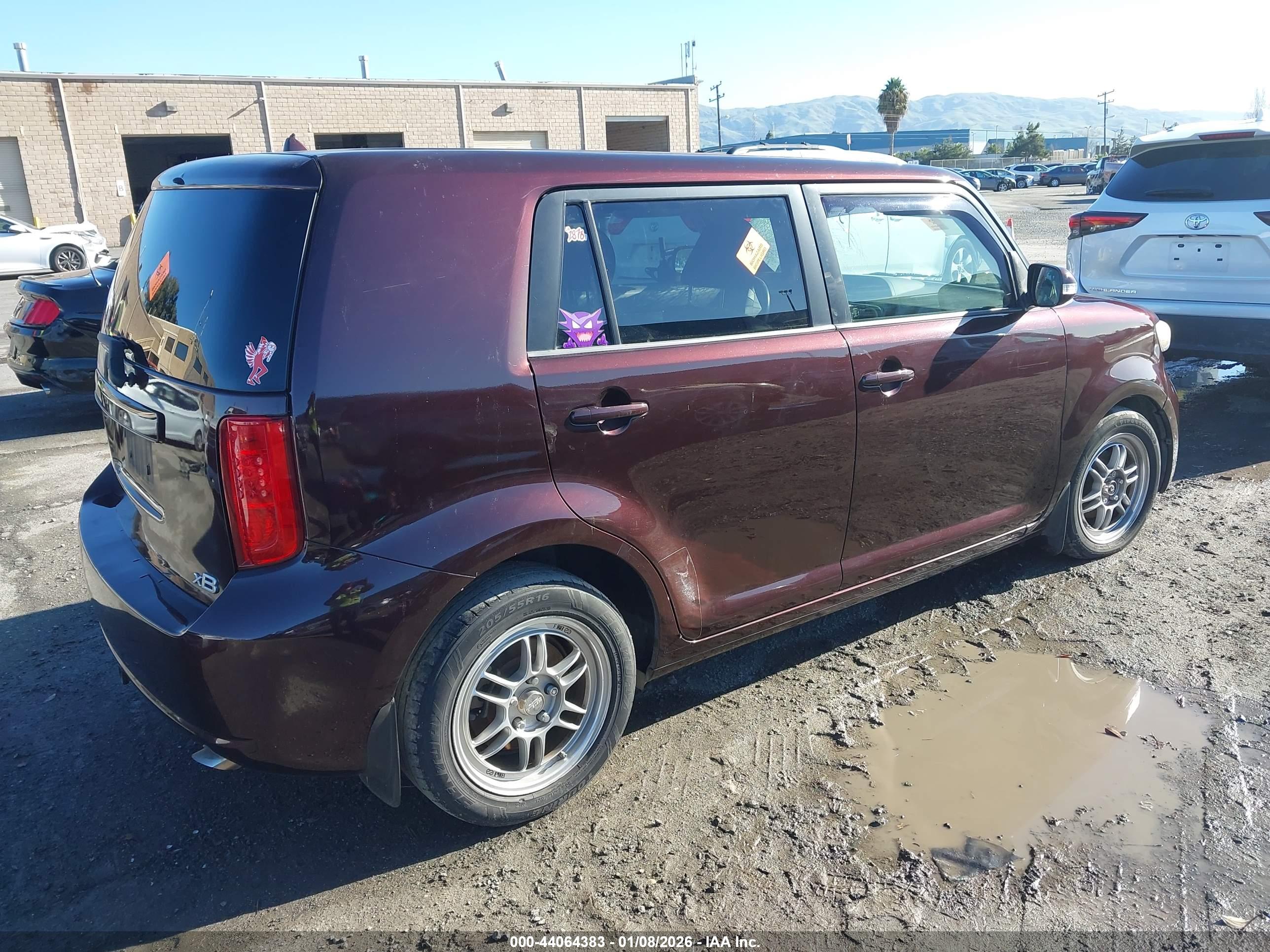SCION XB image 4