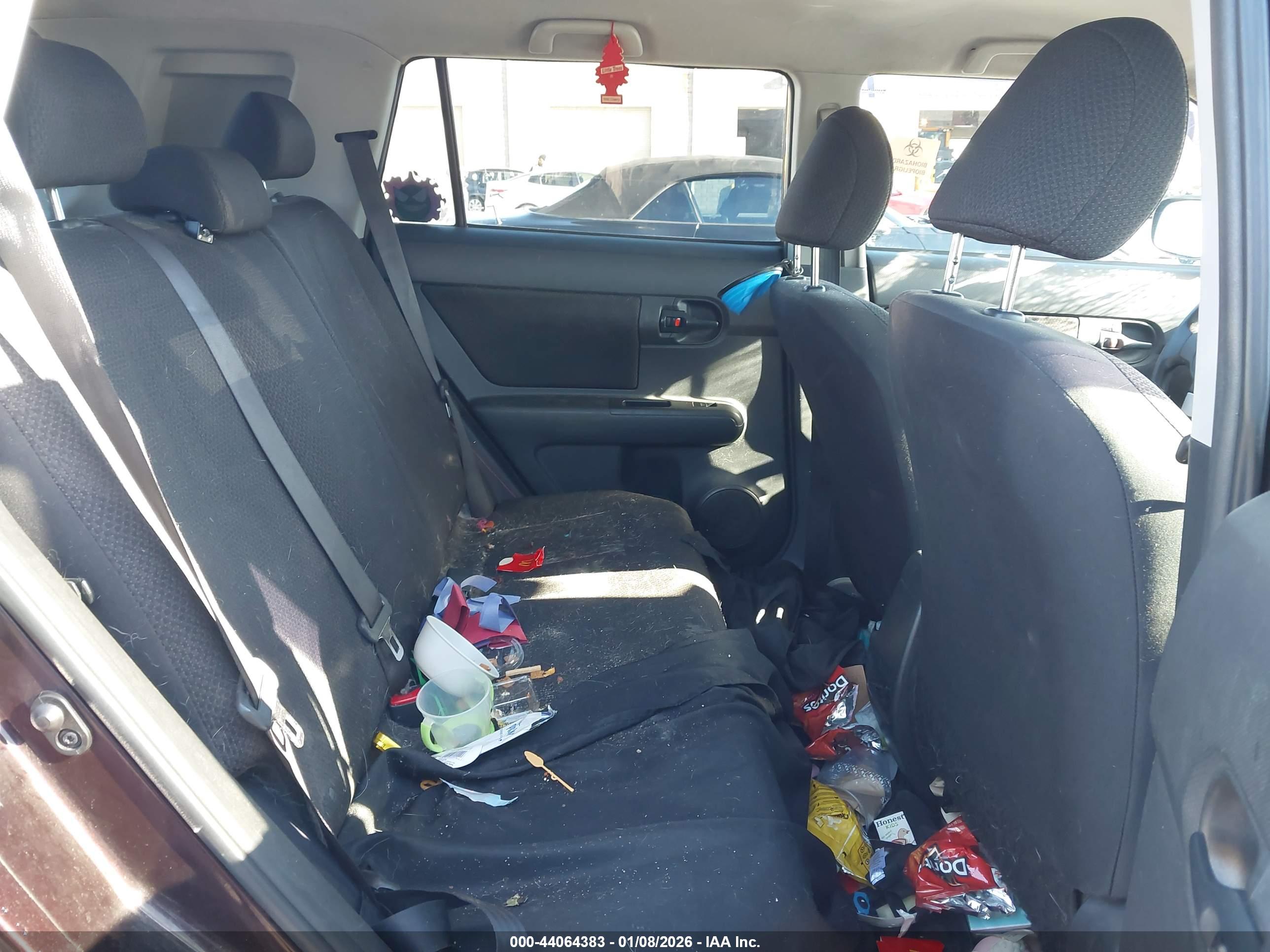 SCION XB image 8