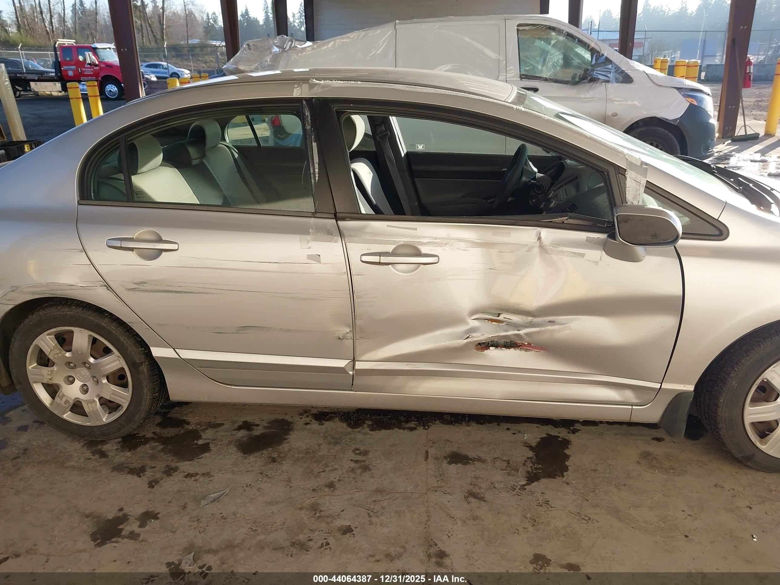 HONDA CIVIC image 6