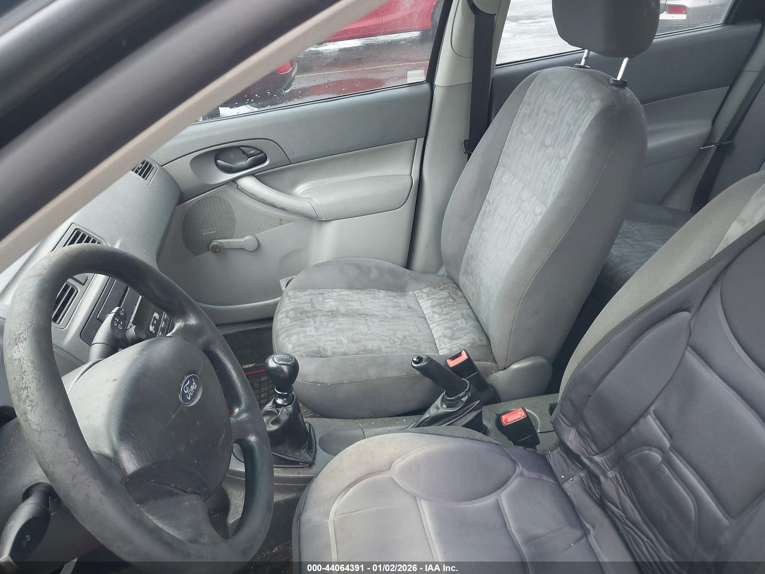 FORD FOCUS image 6