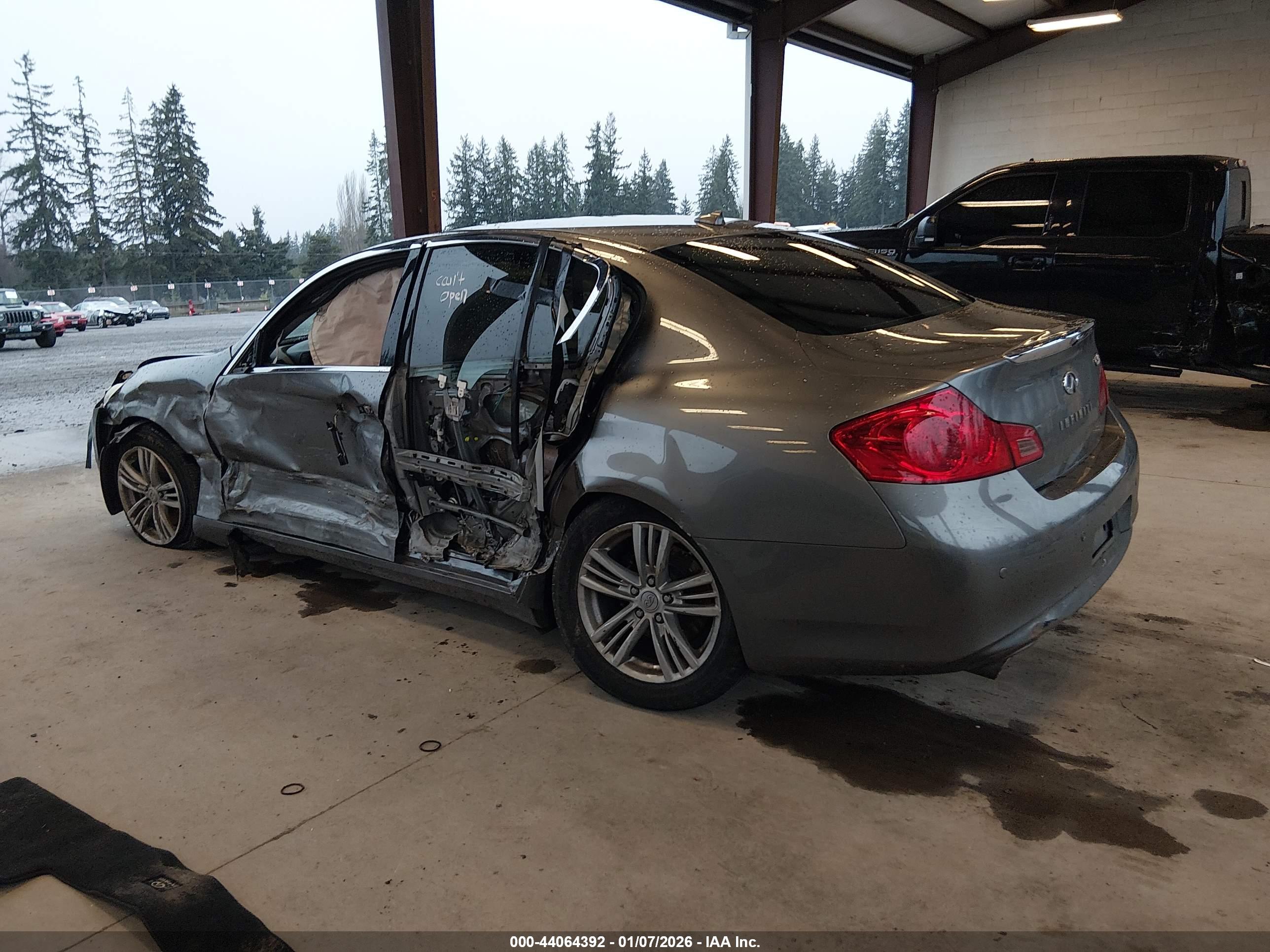 INFINITI G37X image 3