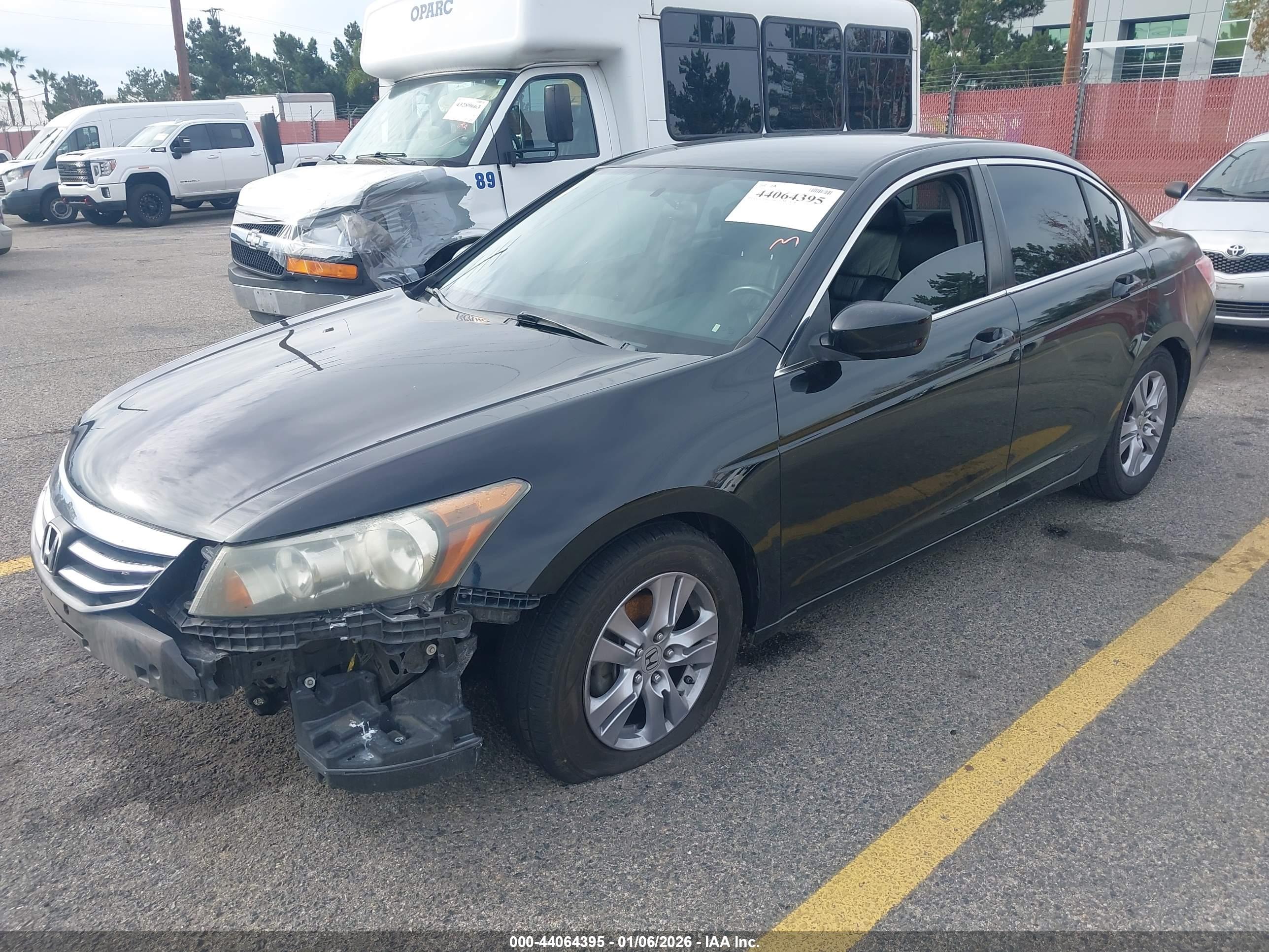 HONDA ACCORD image 2