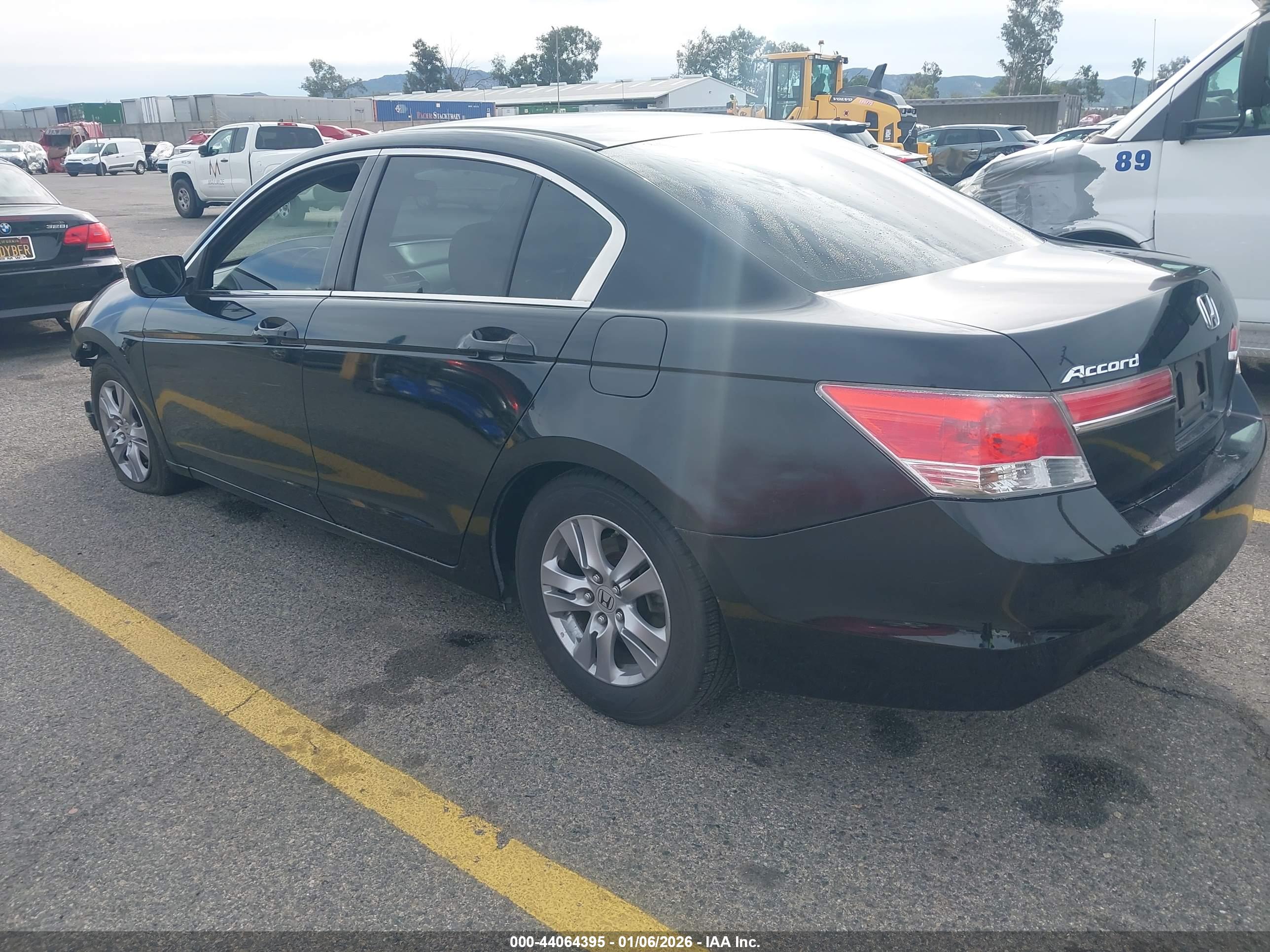 HONDA ACCORD image 3