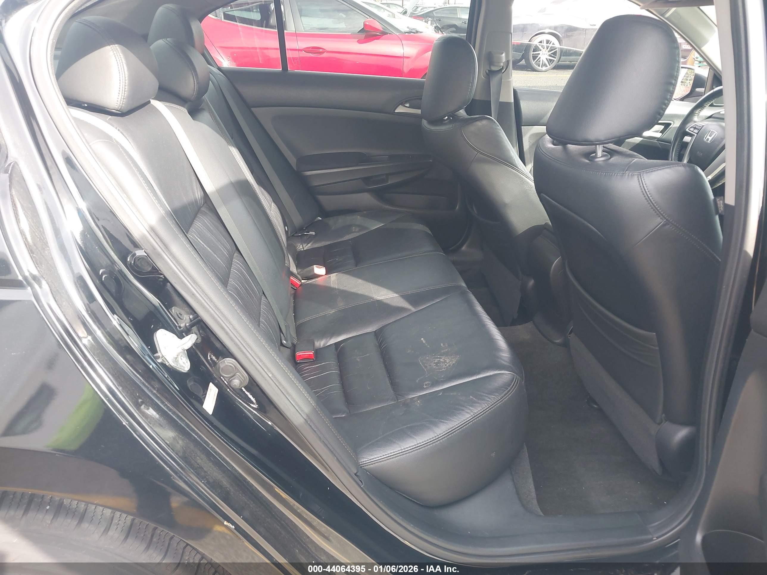 HONDA ACCORD image 8