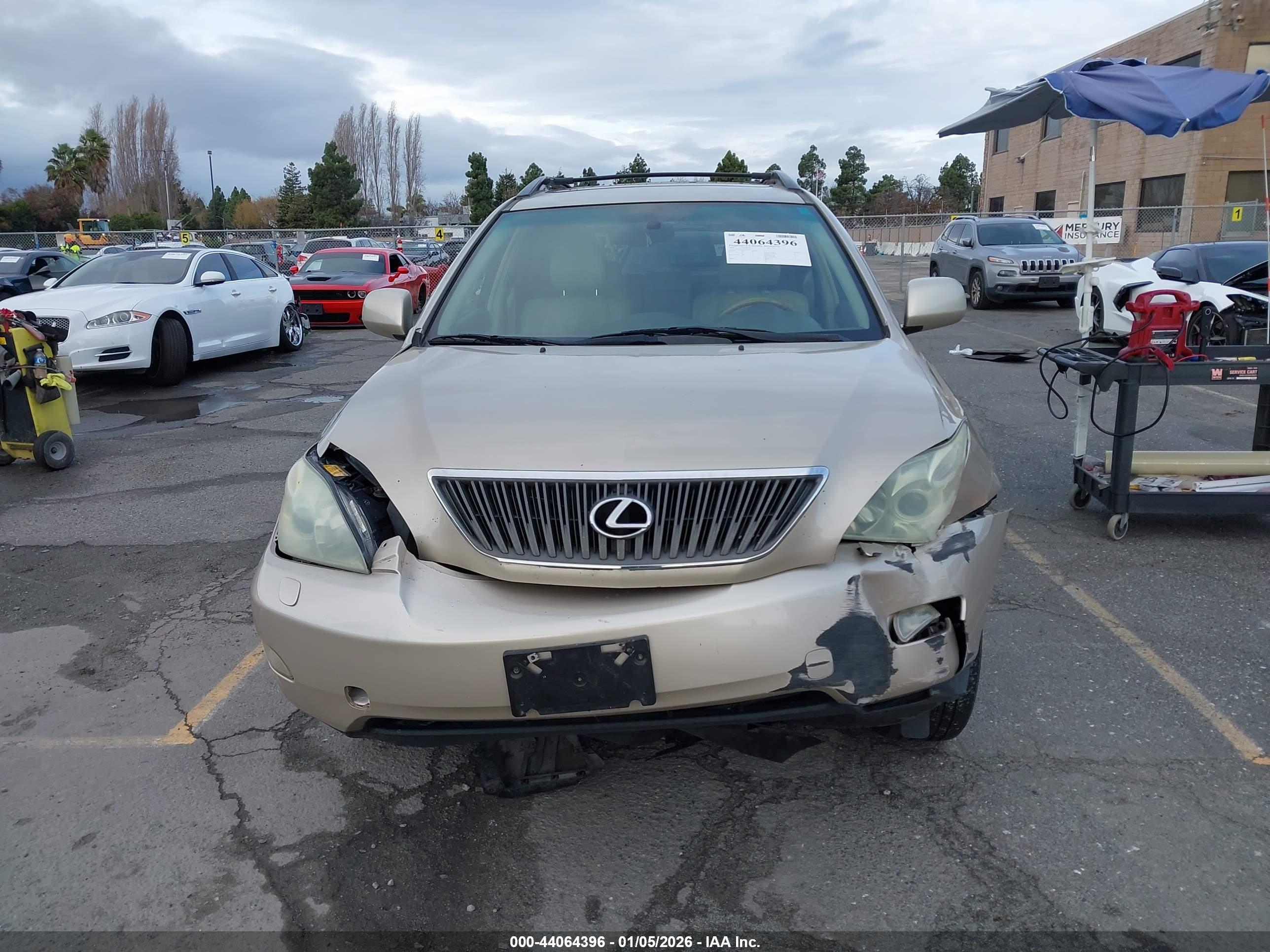 LEXUS RX image 6