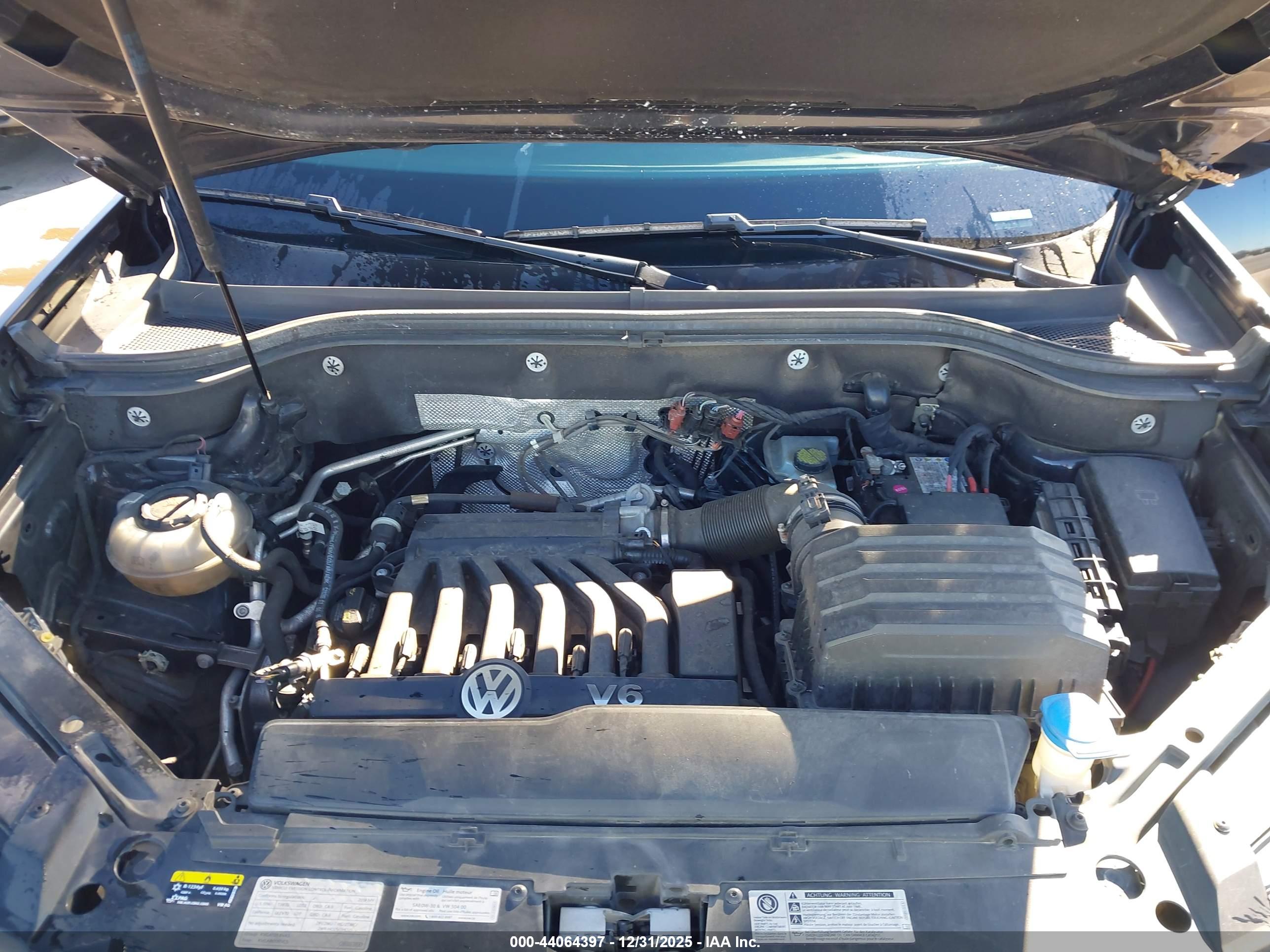 VOLKSWAGEN ATLAS image 10