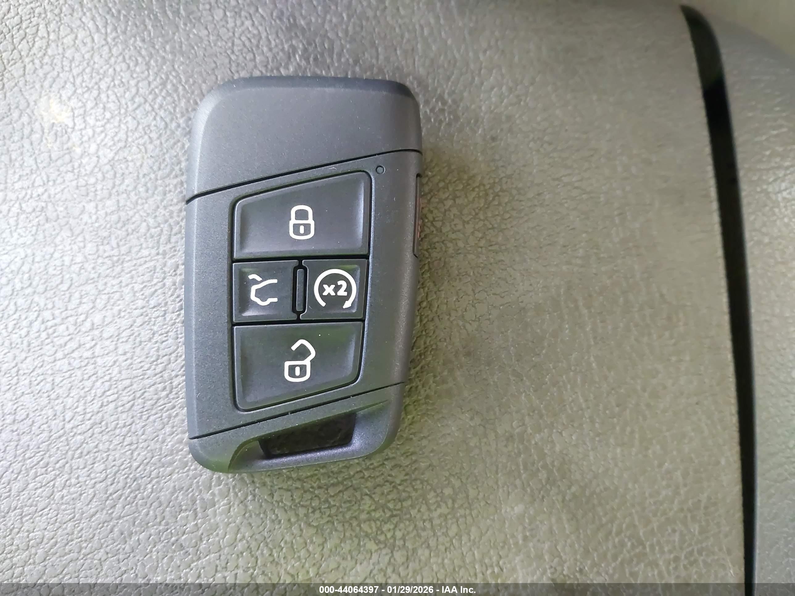 VOLKSWAGEN ATLAS image 11