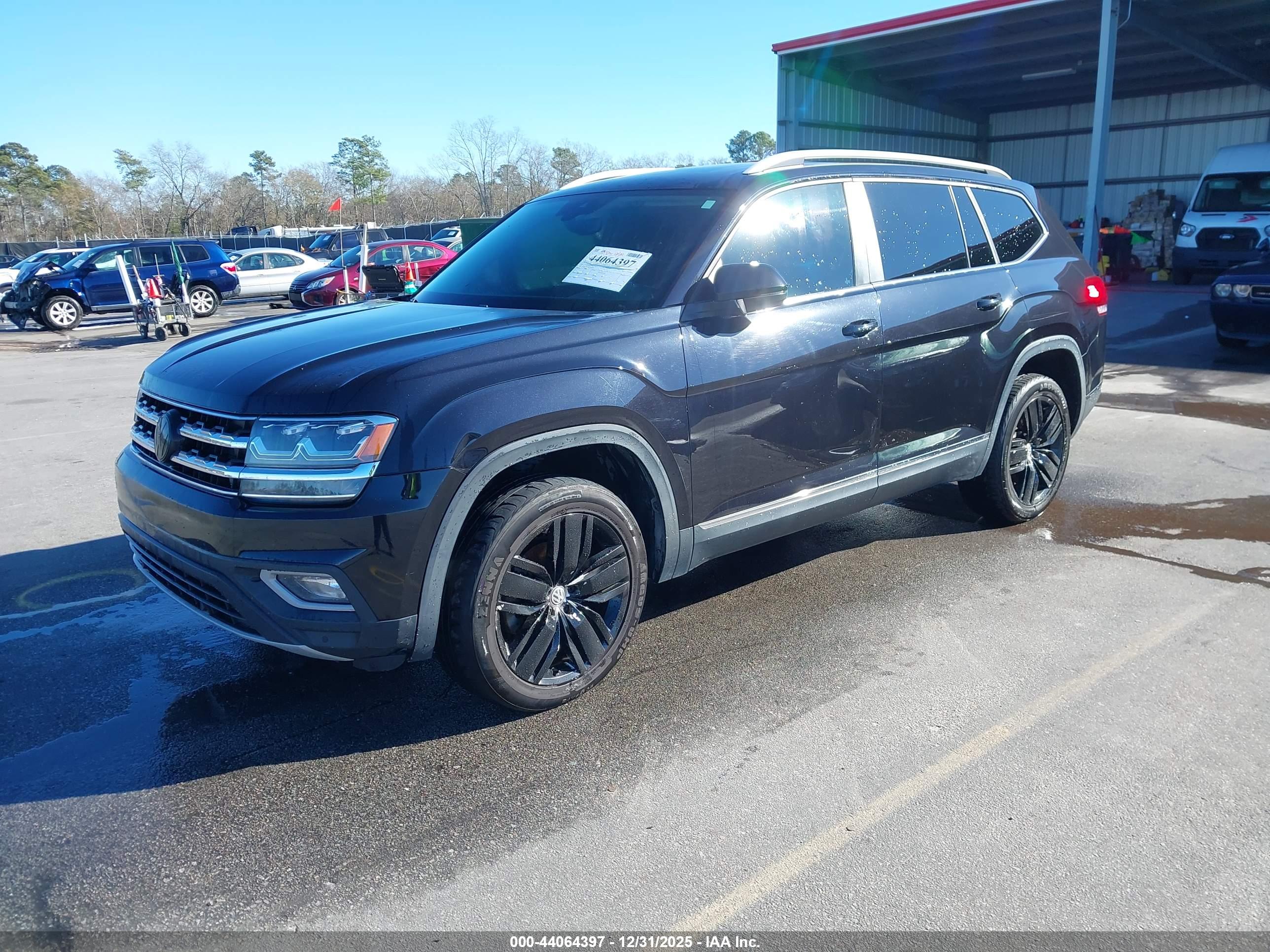 VOLKSWAGEN ATLAS image 2