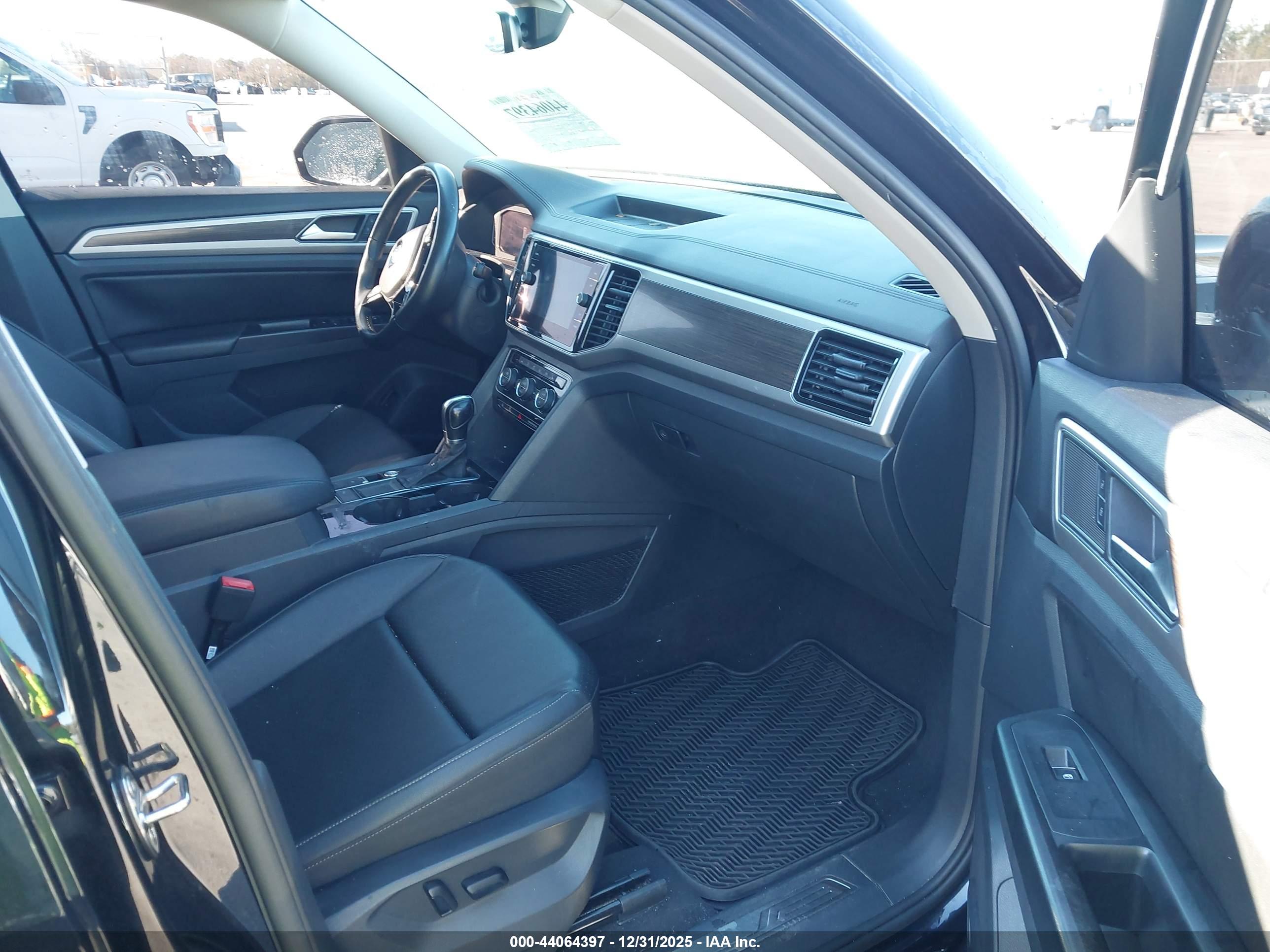 VOLKSWAGEN ATLAS image 5