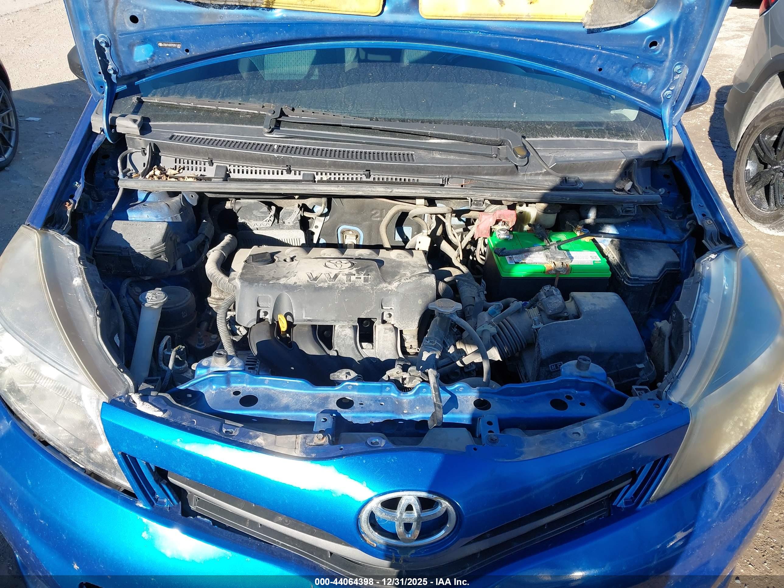 TOYOTA YARIS image 10