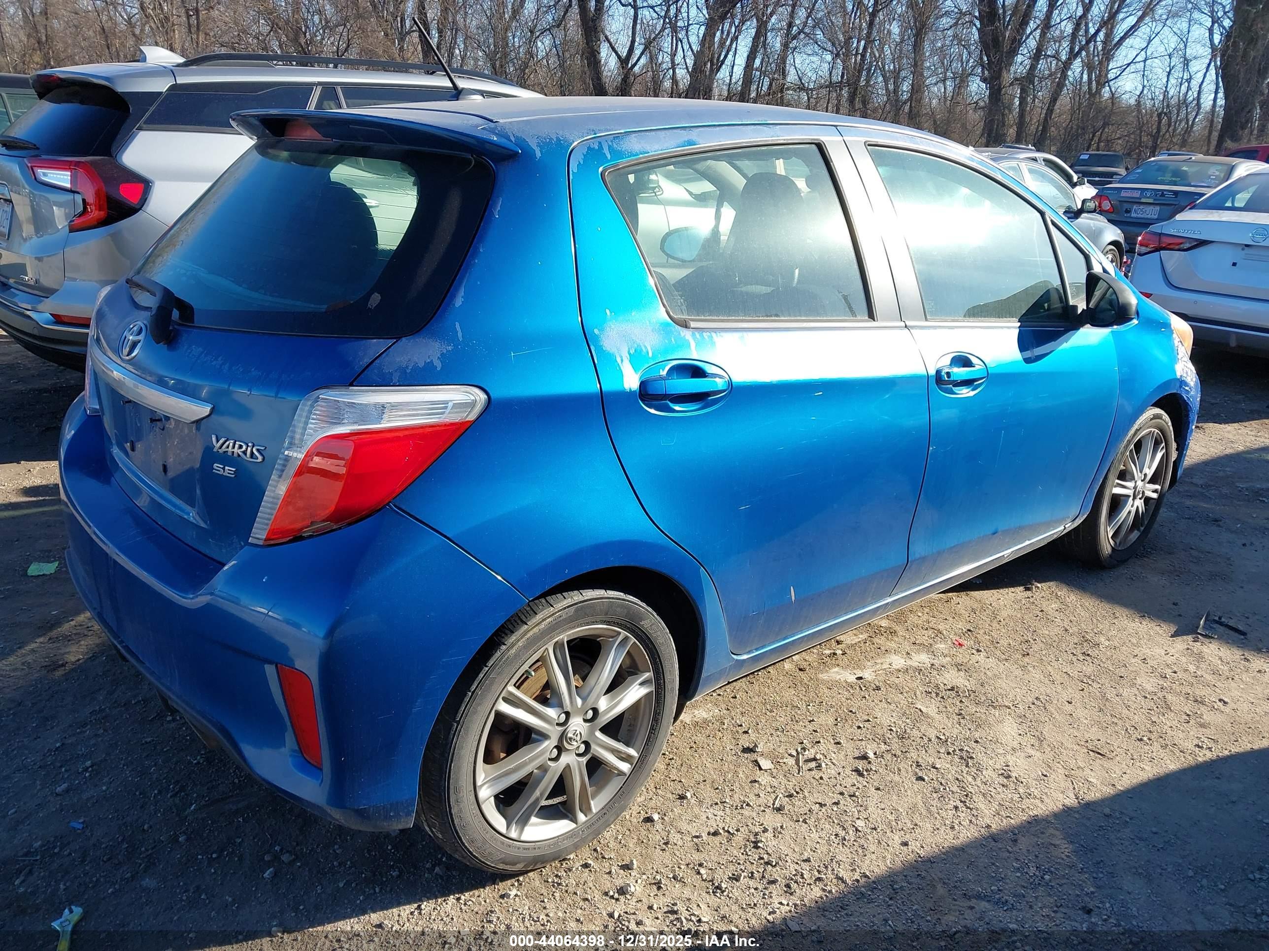 TOYOTA YARIS image 4