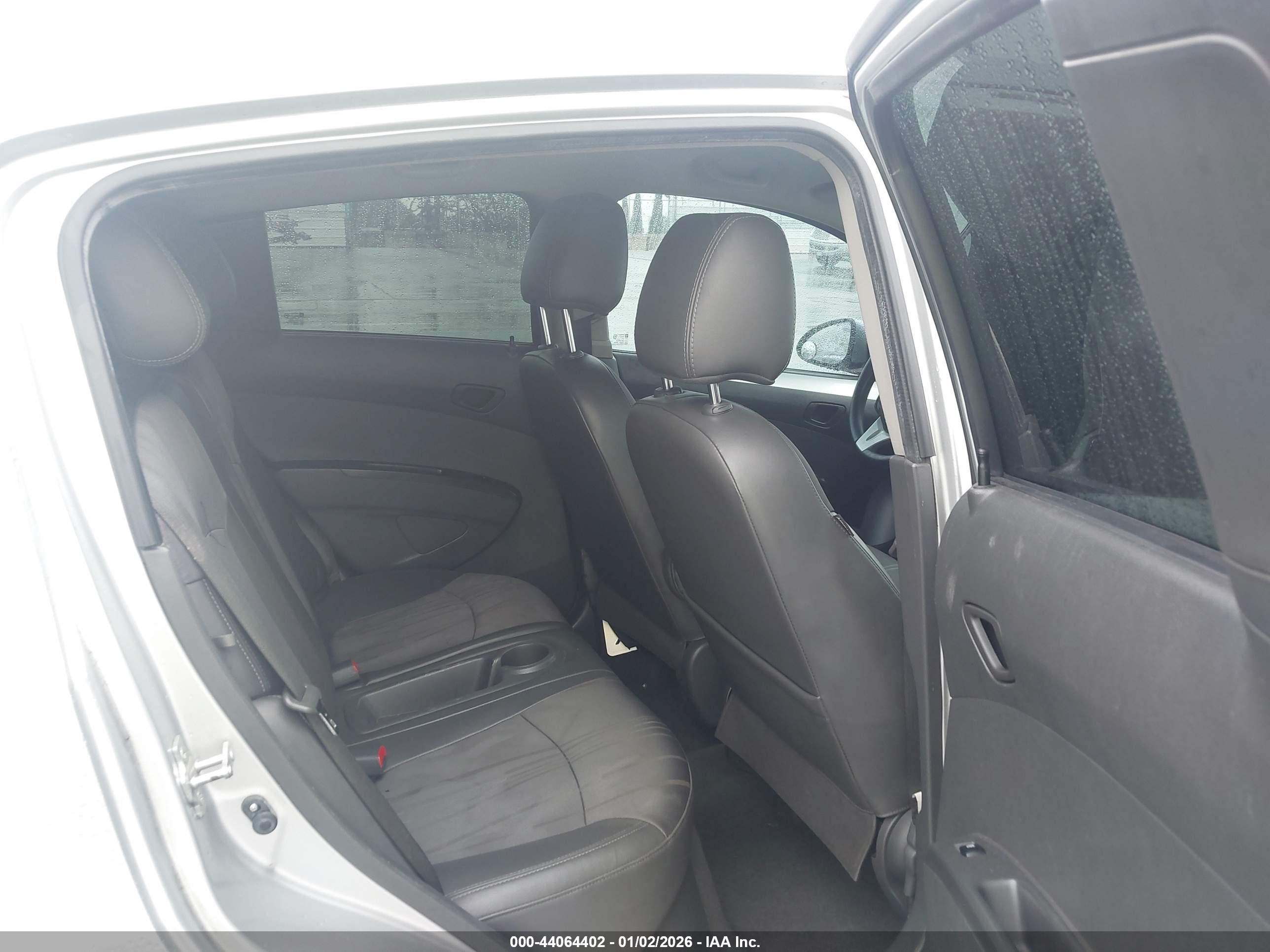 CHEVROLET SPARK image 8