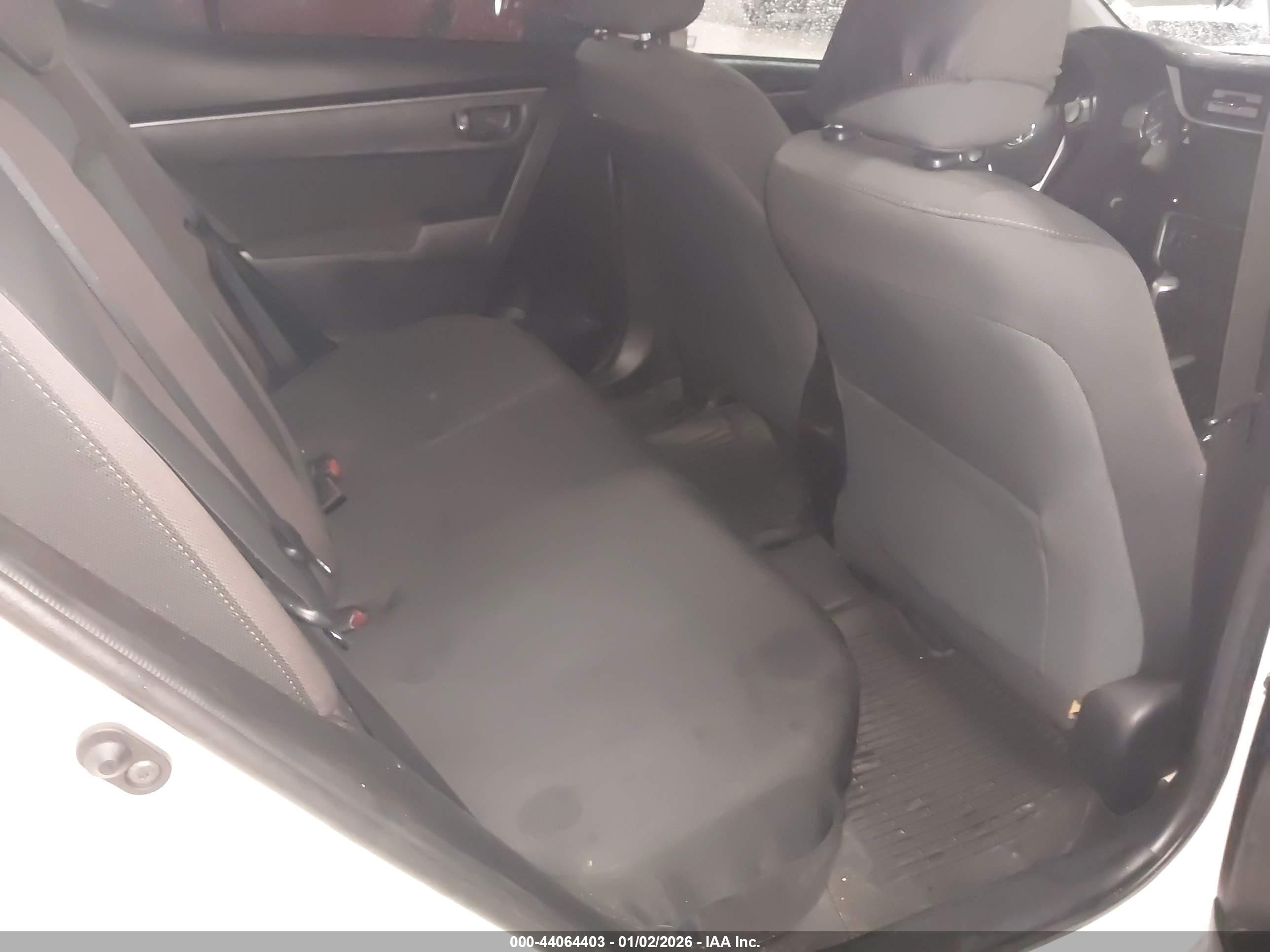 TOYOTA COROLLA image 8