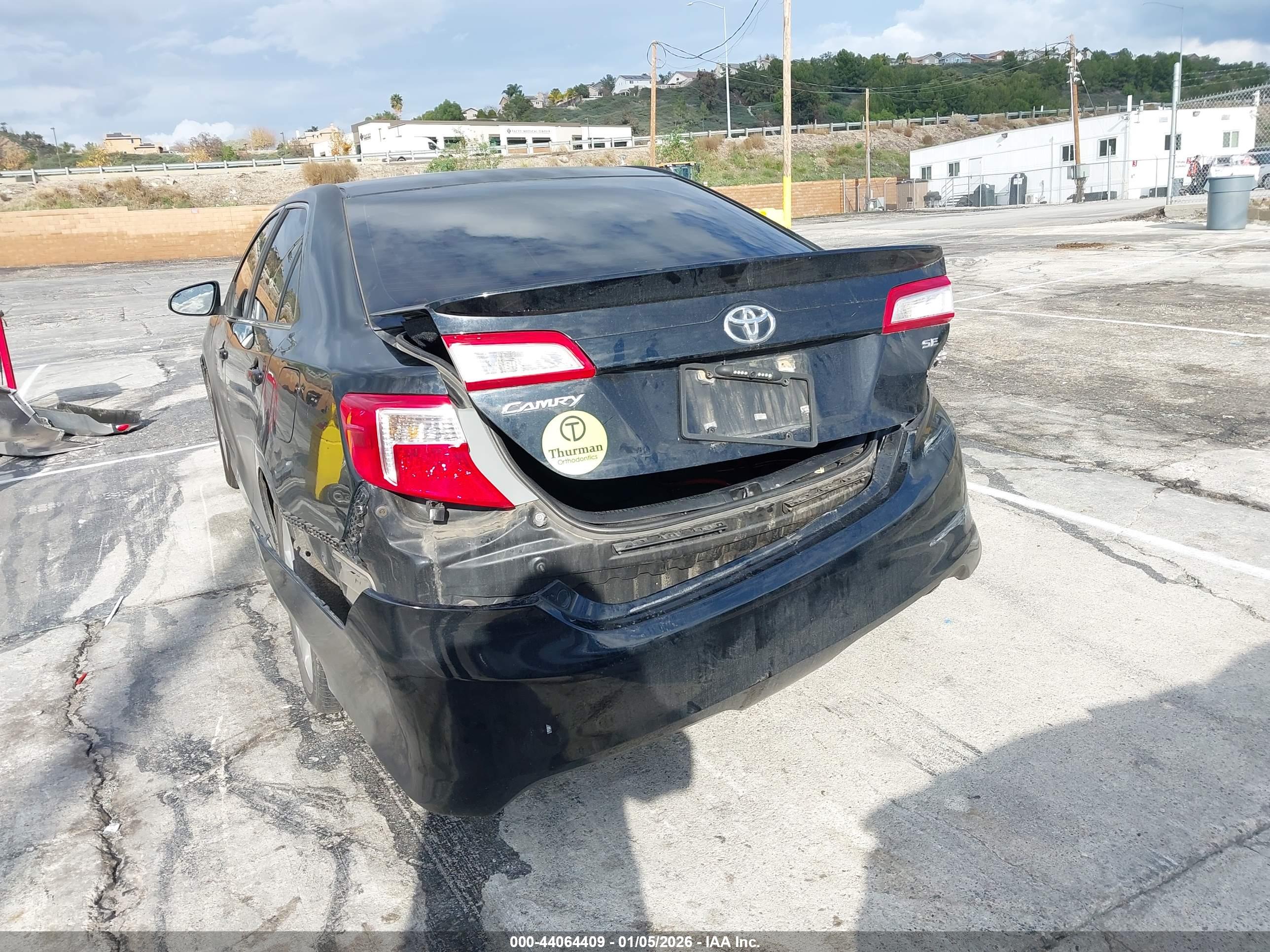 TOYOTA CAMRY image 6