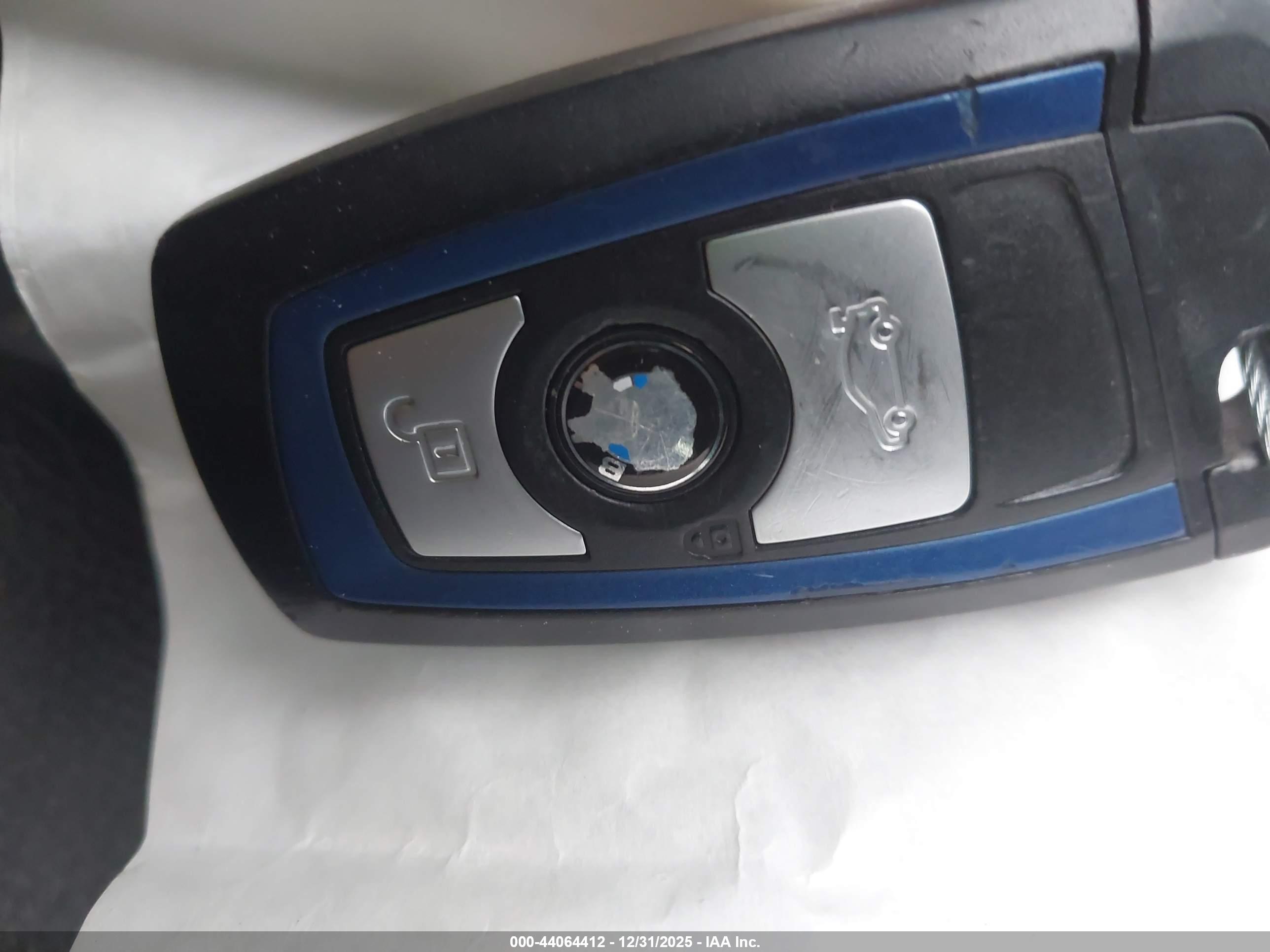 BMW 328I image 11
