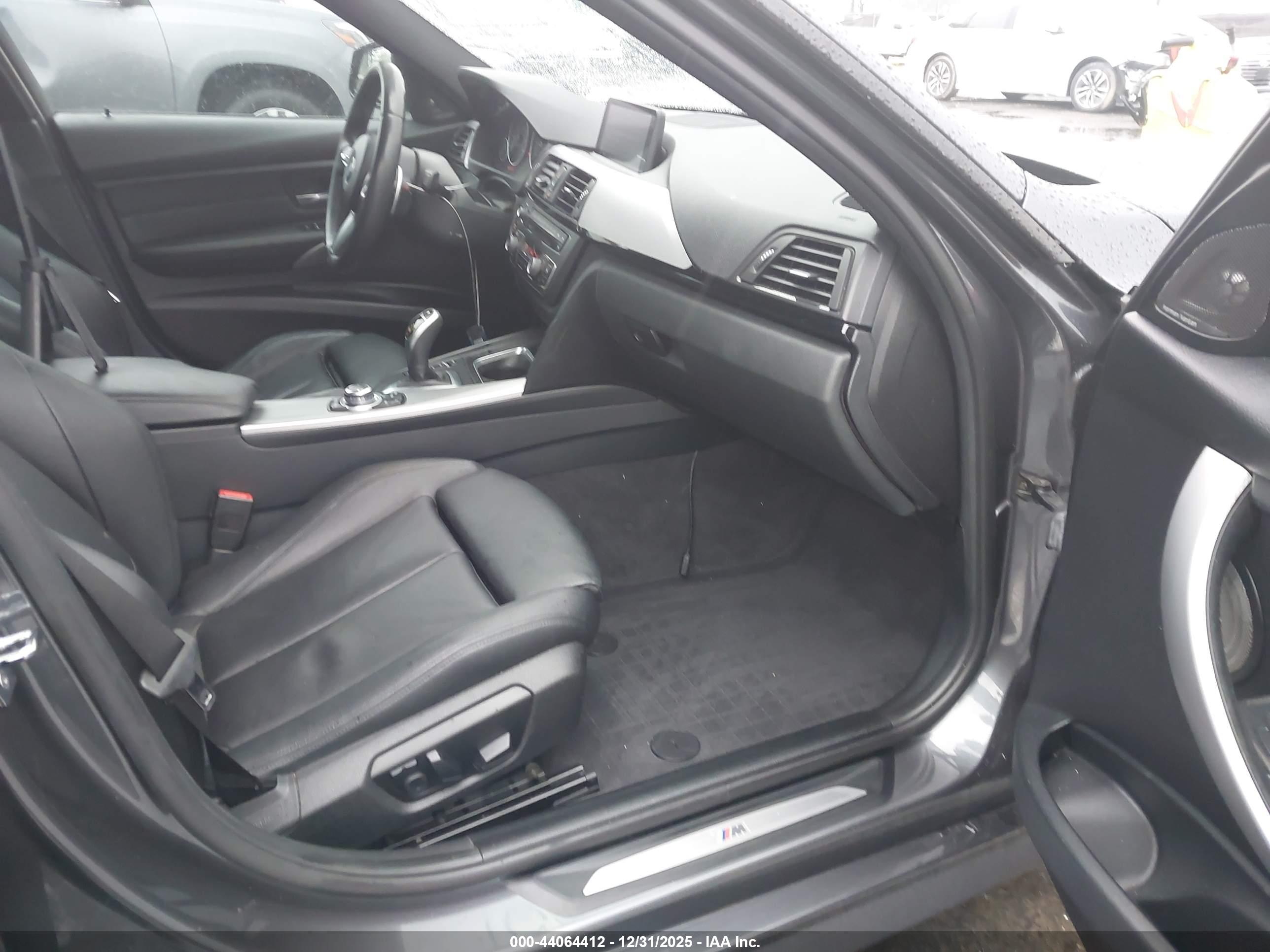 BMW 328I image 5