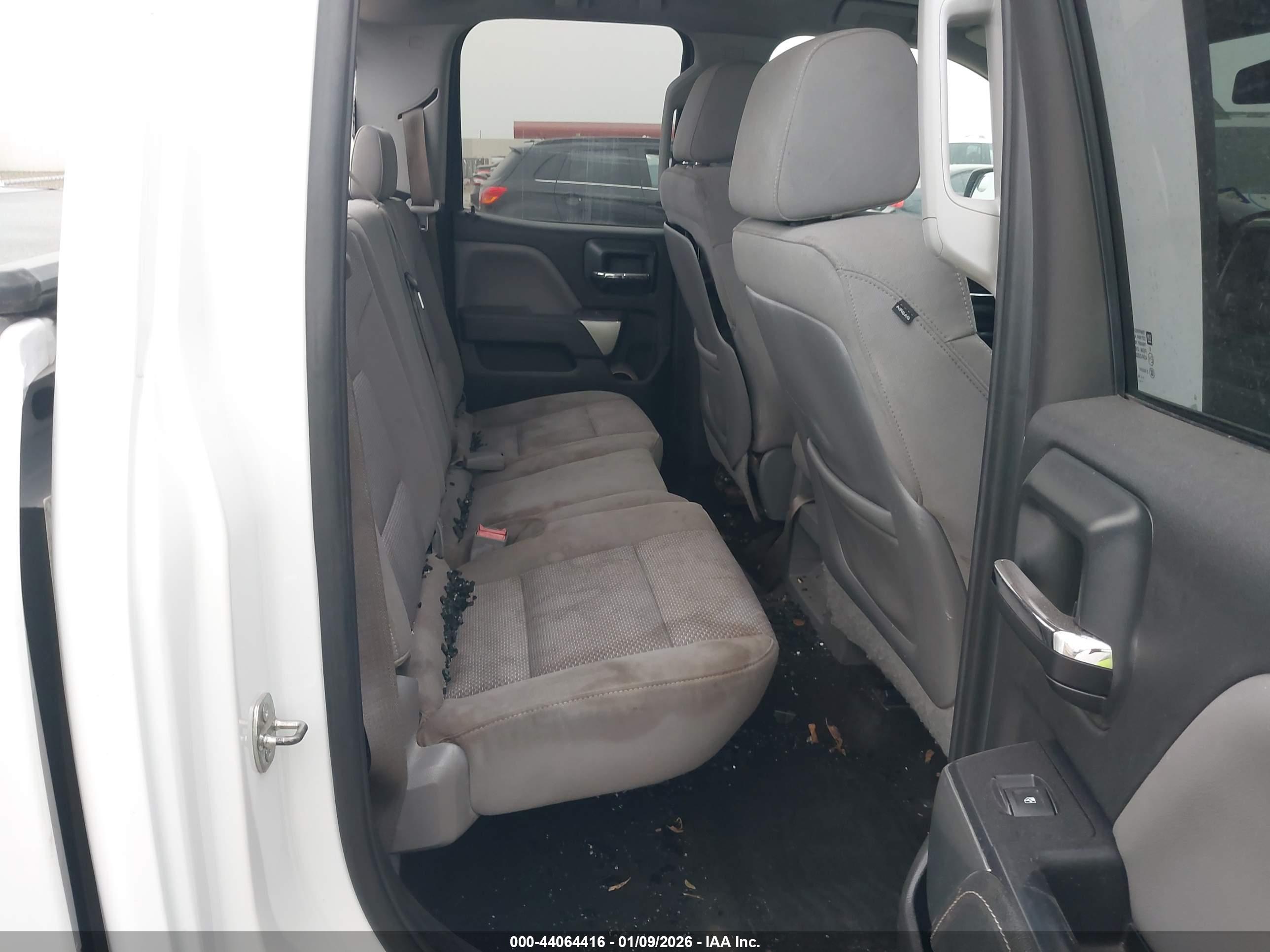 CHEVROLET SILVERADO image 8