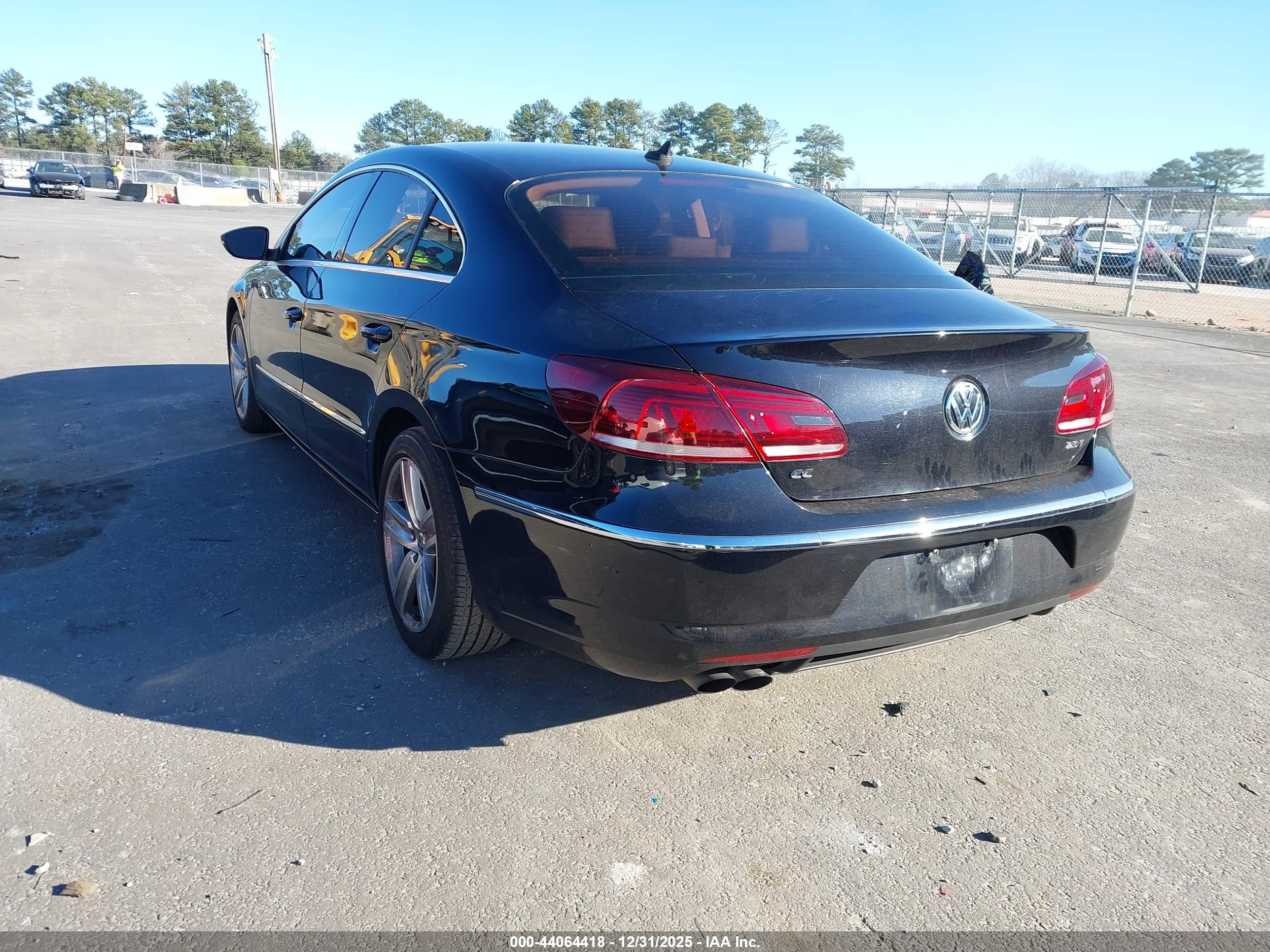 VOLKSWAGEN CC image 3
