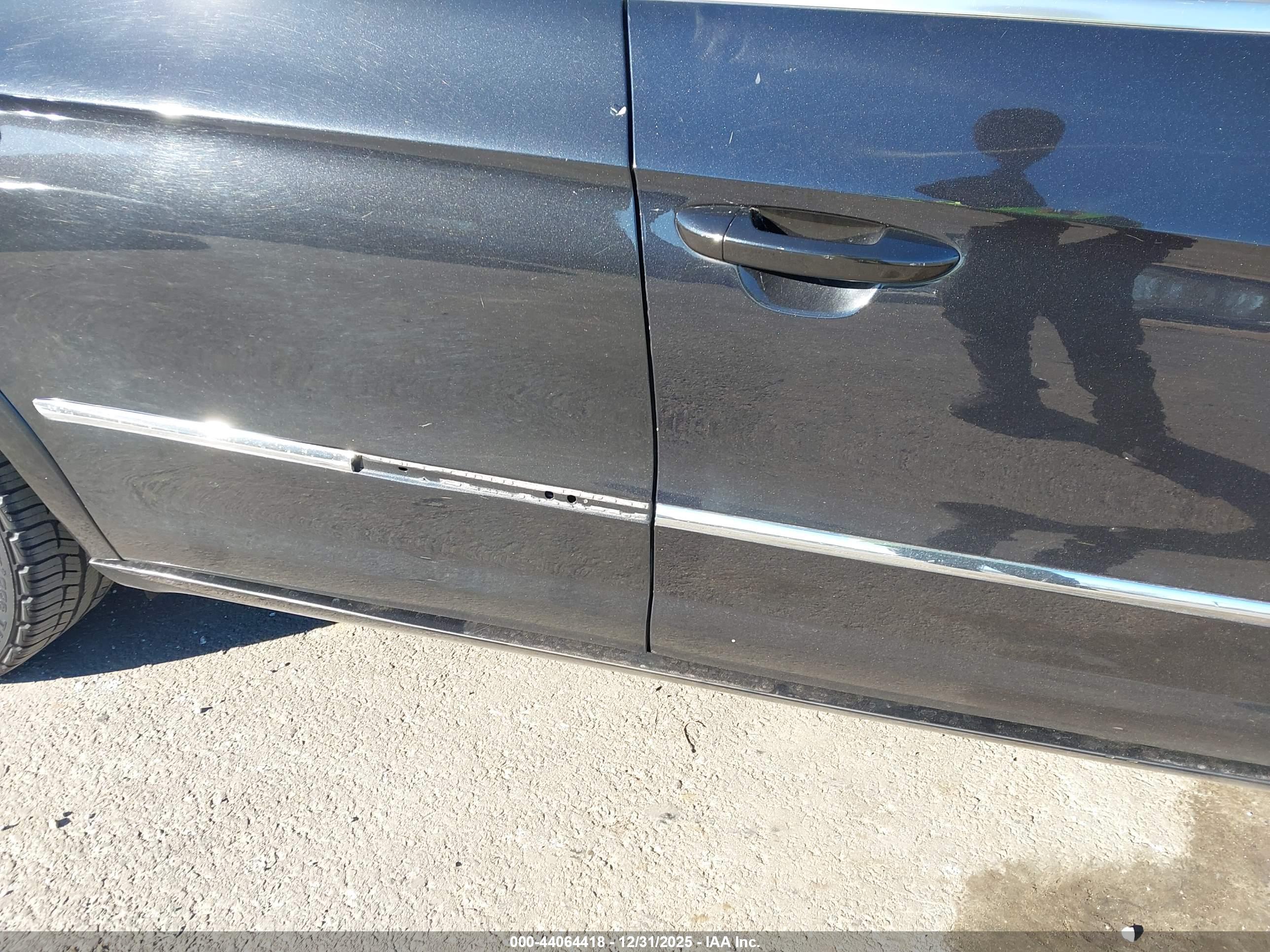 VOLKSWAGEN CC image 6