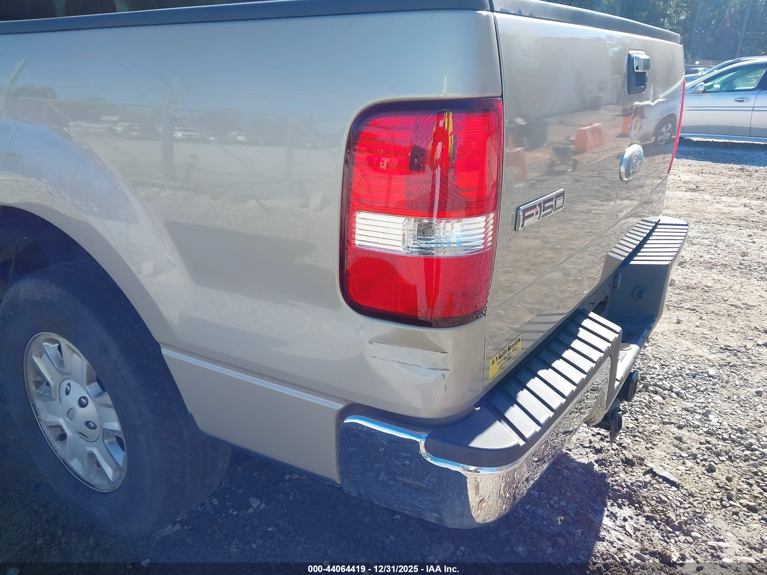FORD F-150 image 6