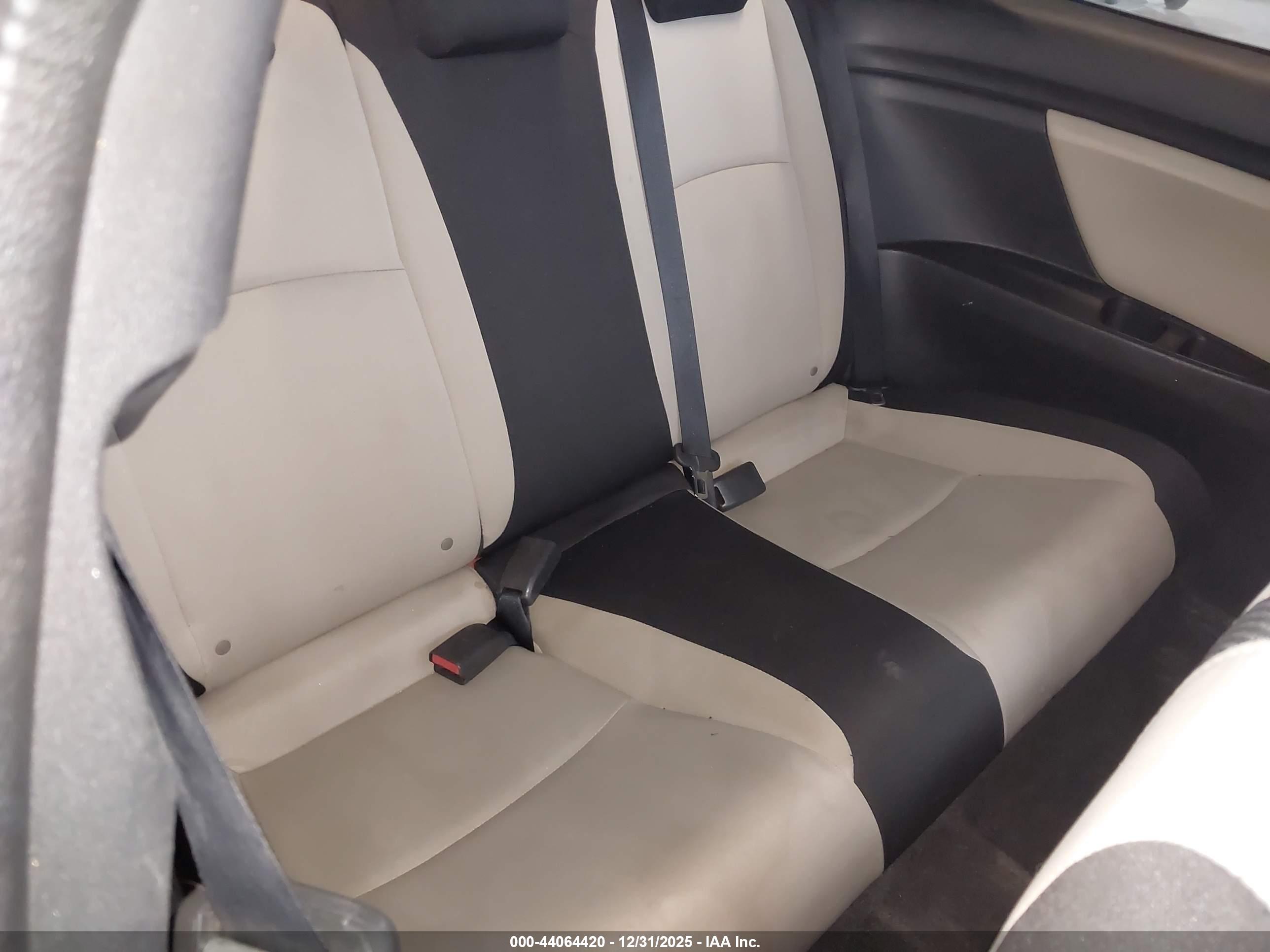 HONDA CIVIC image 8
