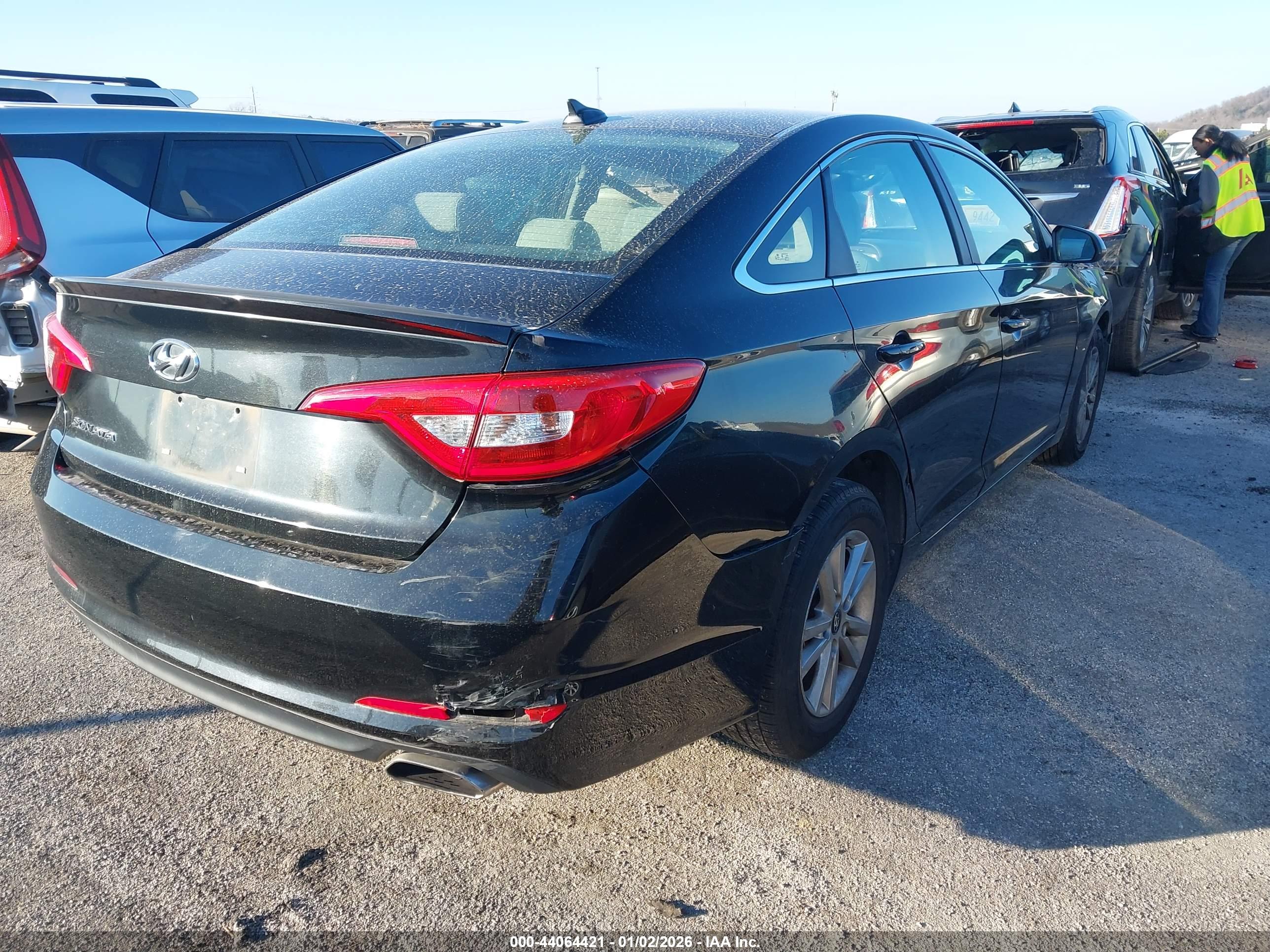 HYUNDAI SONATA image 4