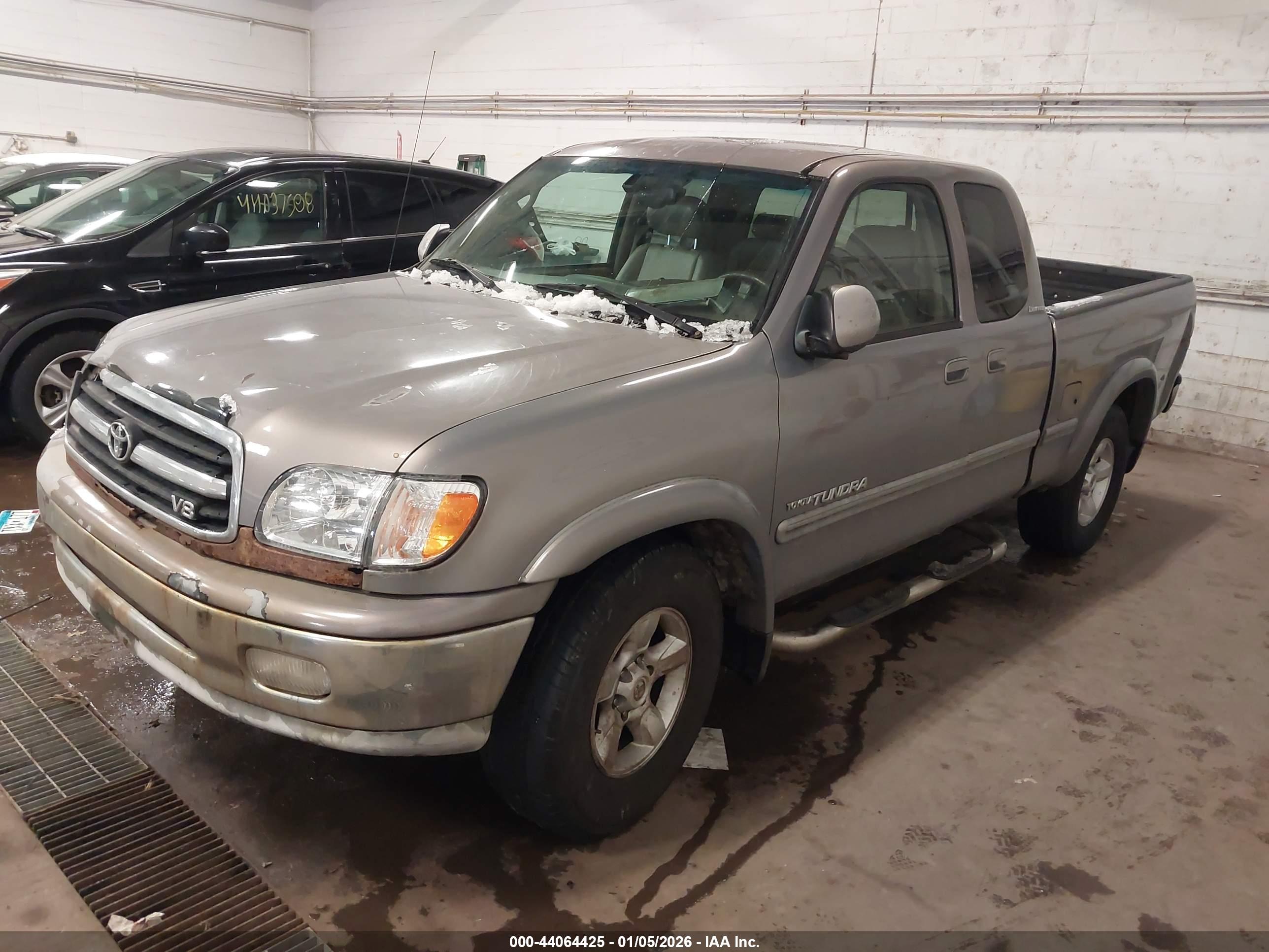 TOYOTA TUNDRA image 2