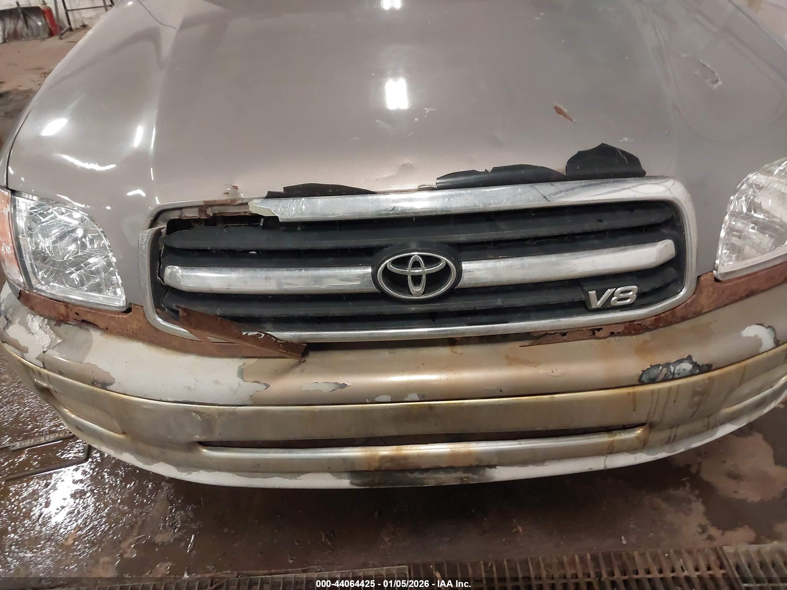 TOYOTA TUNDRA image 6