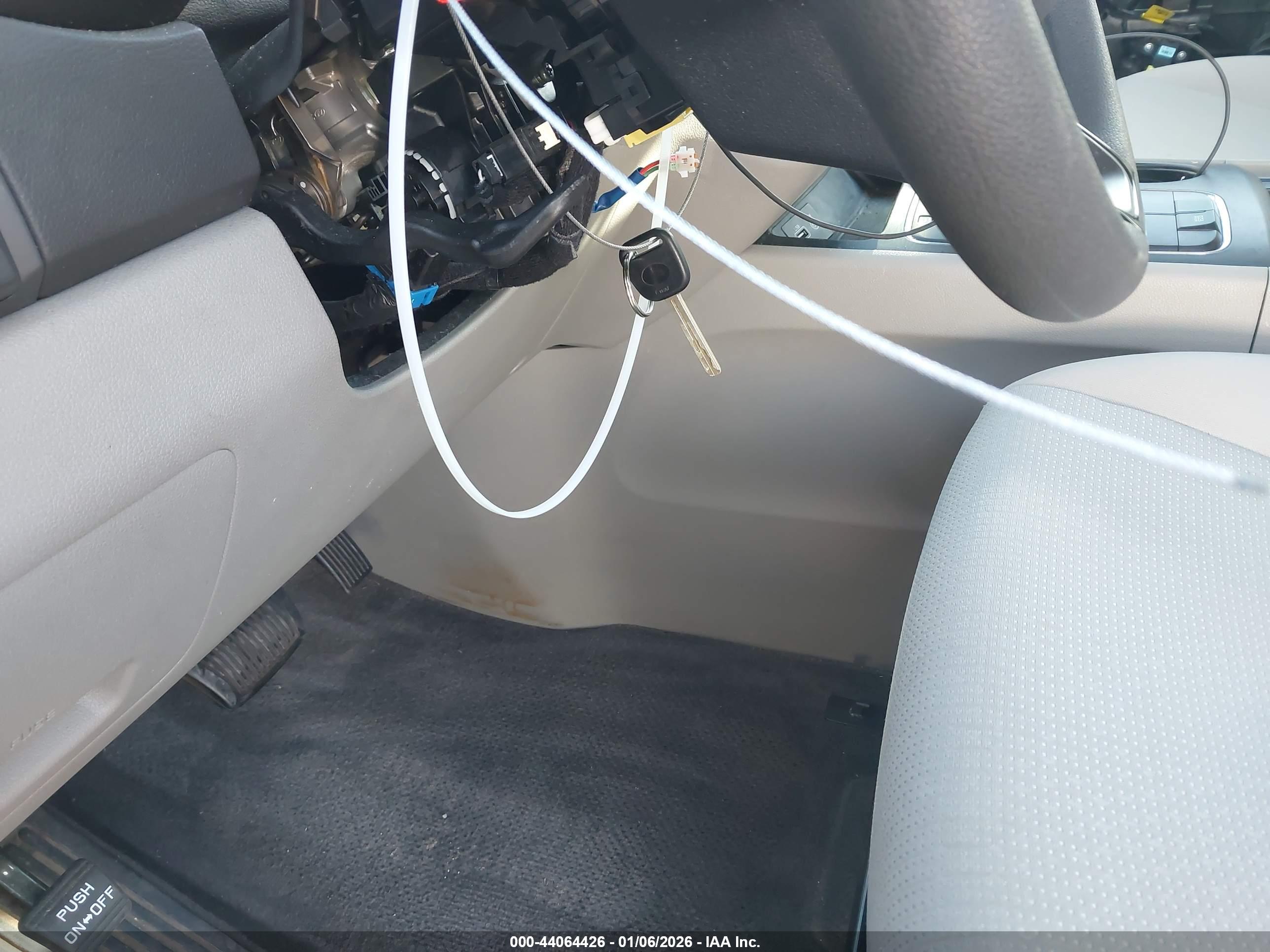 KIA SEDONA image 11