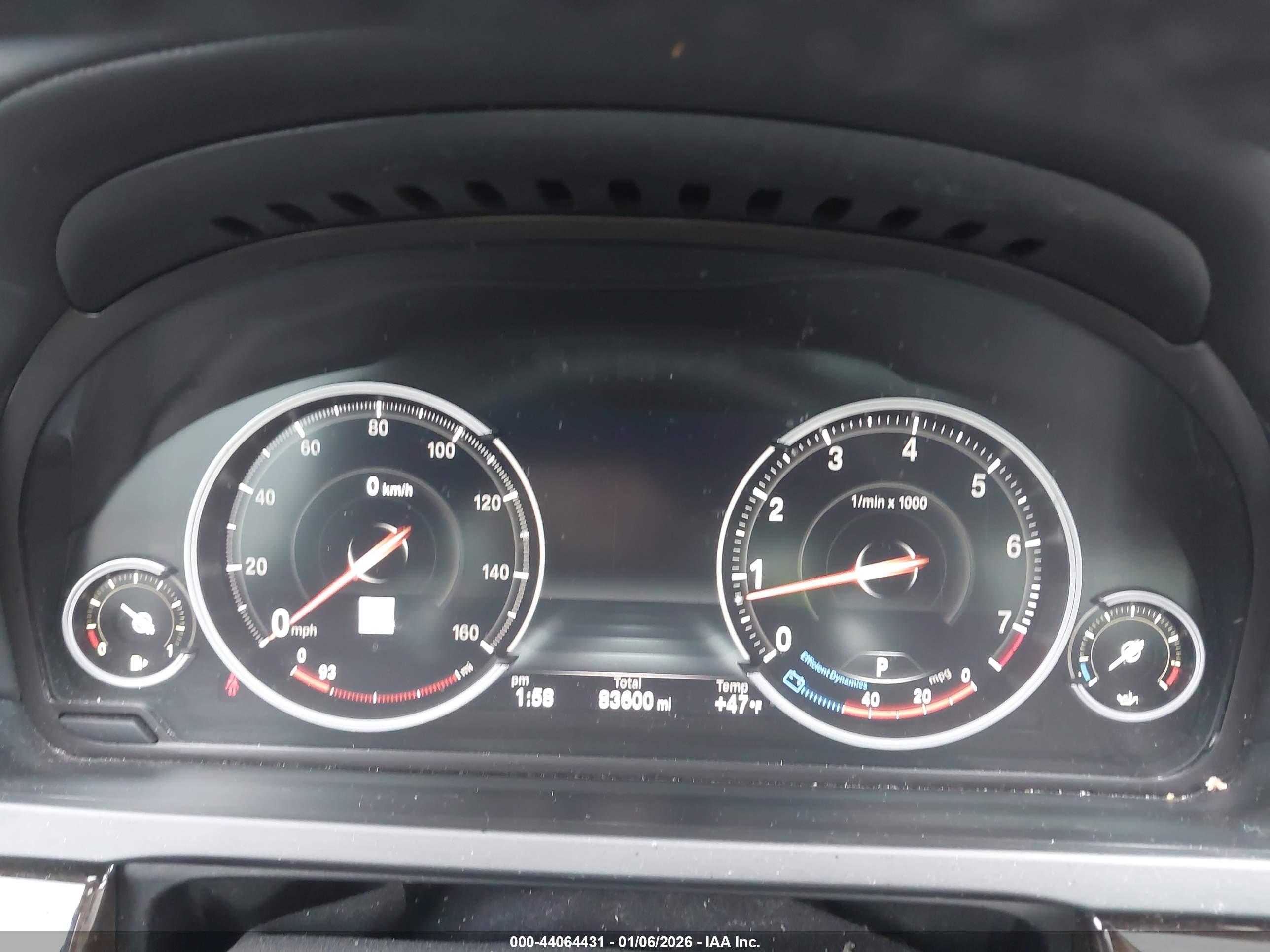 BMW 750I image 7