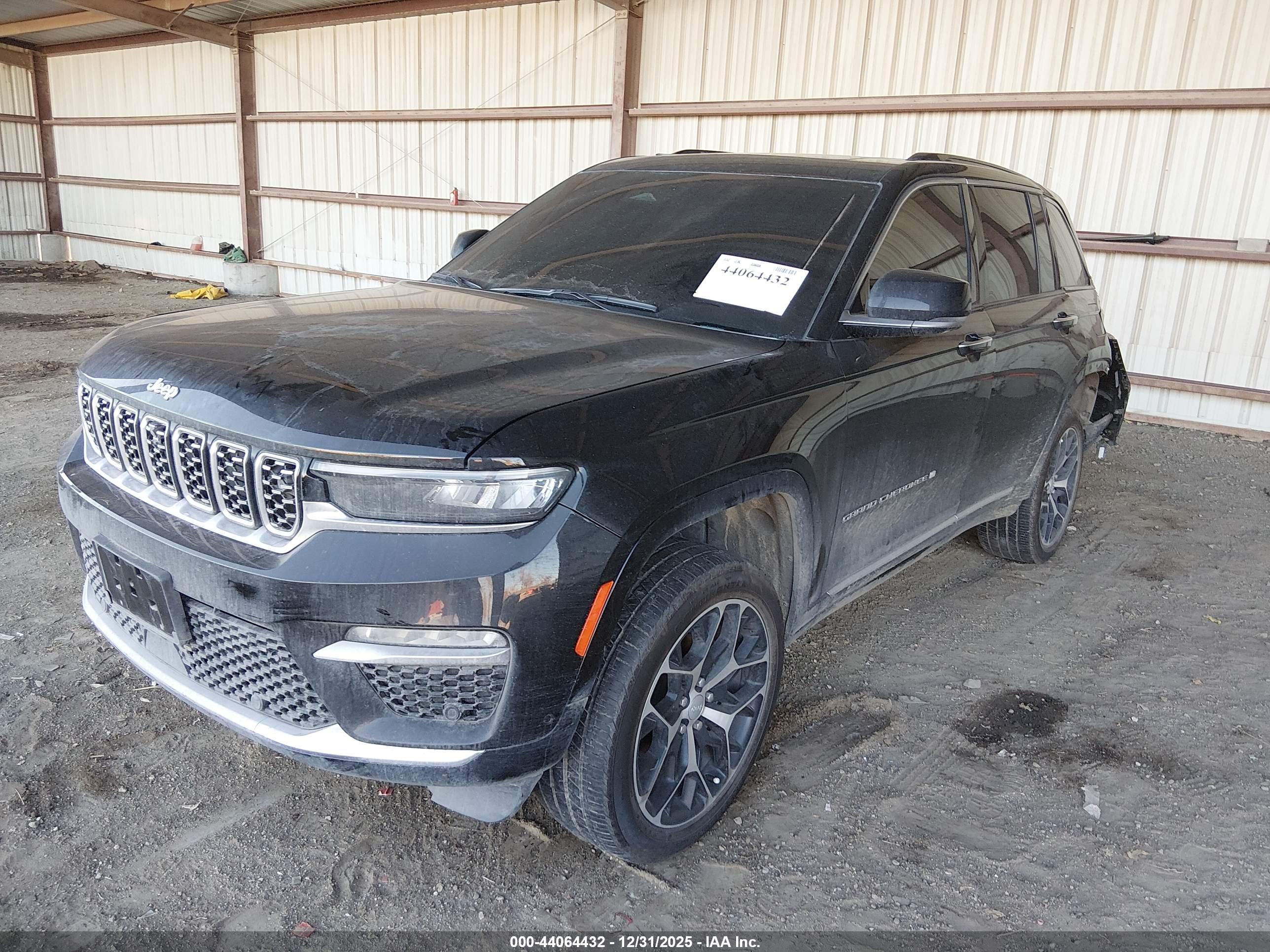 JEEP GRAND image 2