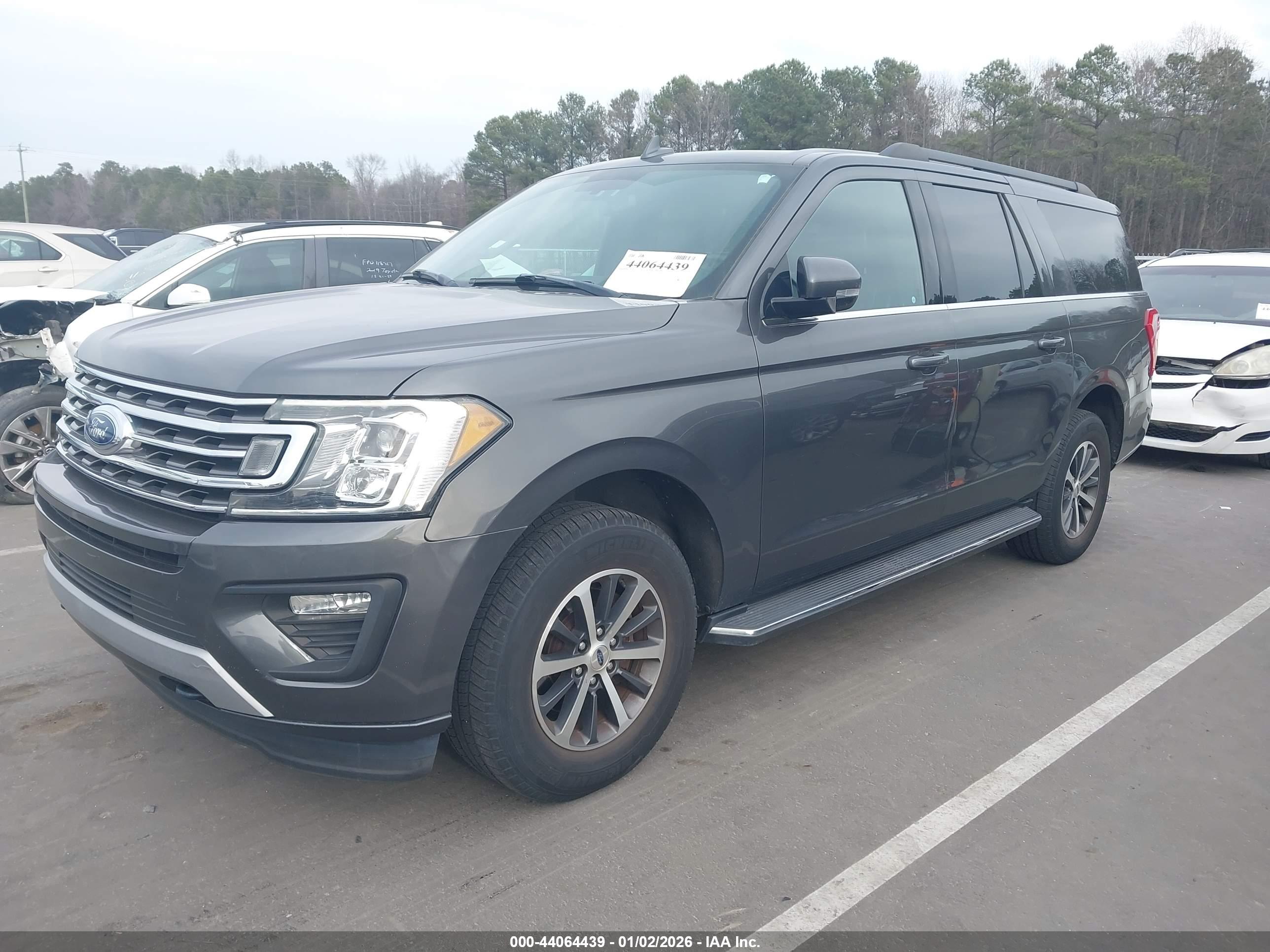 FORD EXPEDITION image 2