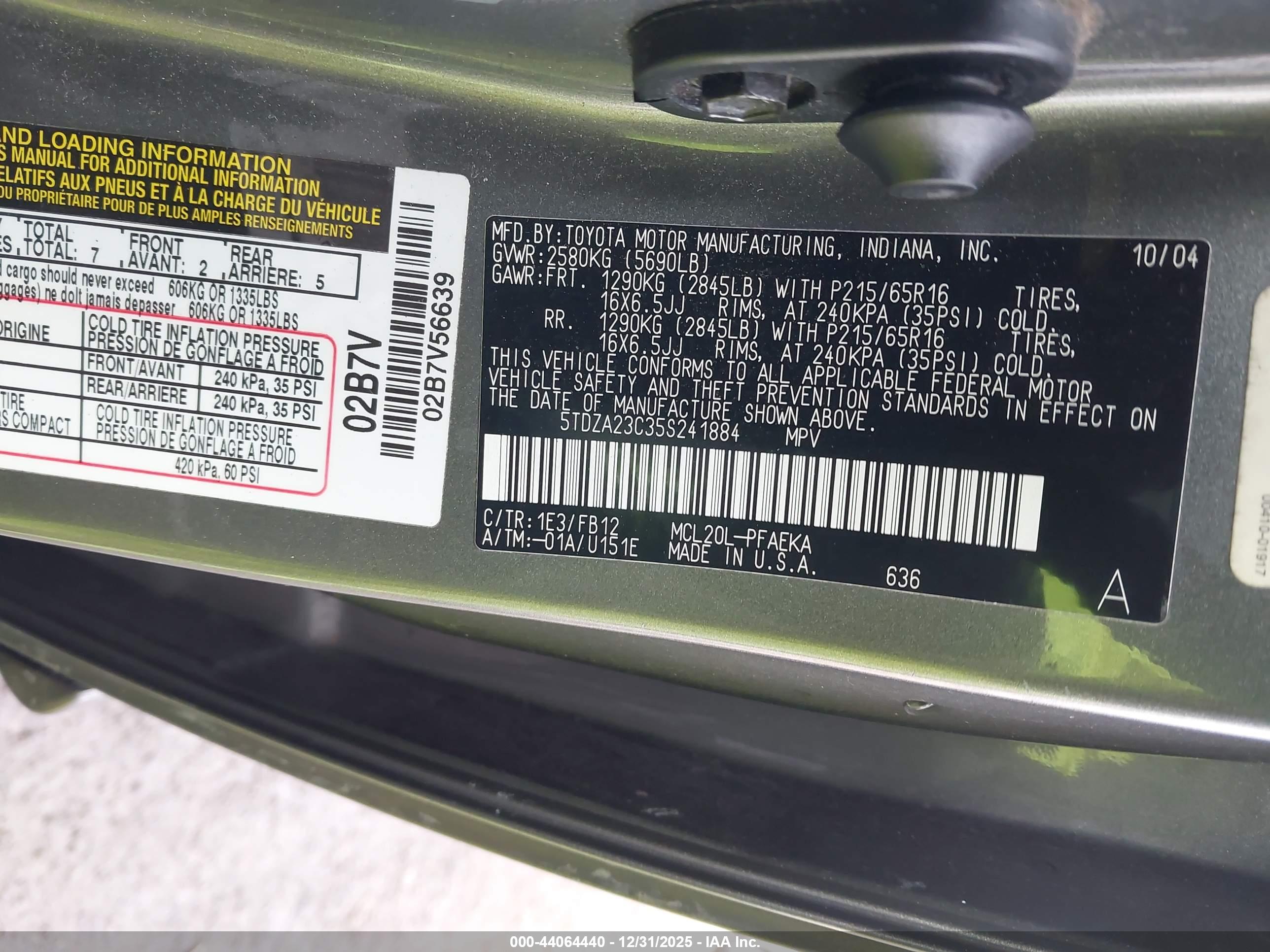 TOYOTA SIENNA image 9