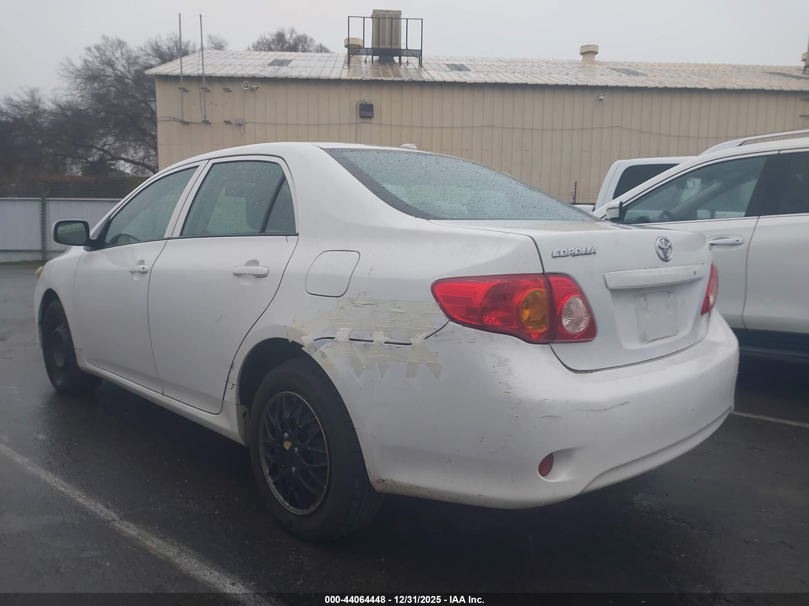 TOYOTA COROLLA image 3